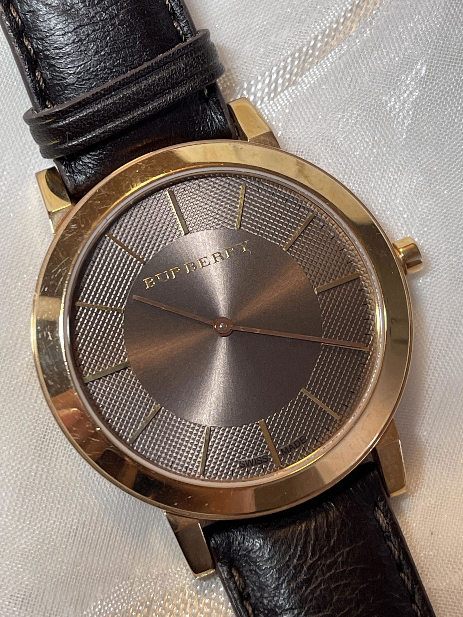 BURBERRY SLIM MEN'S WATCH MODEL BU2354 (1 of 6)