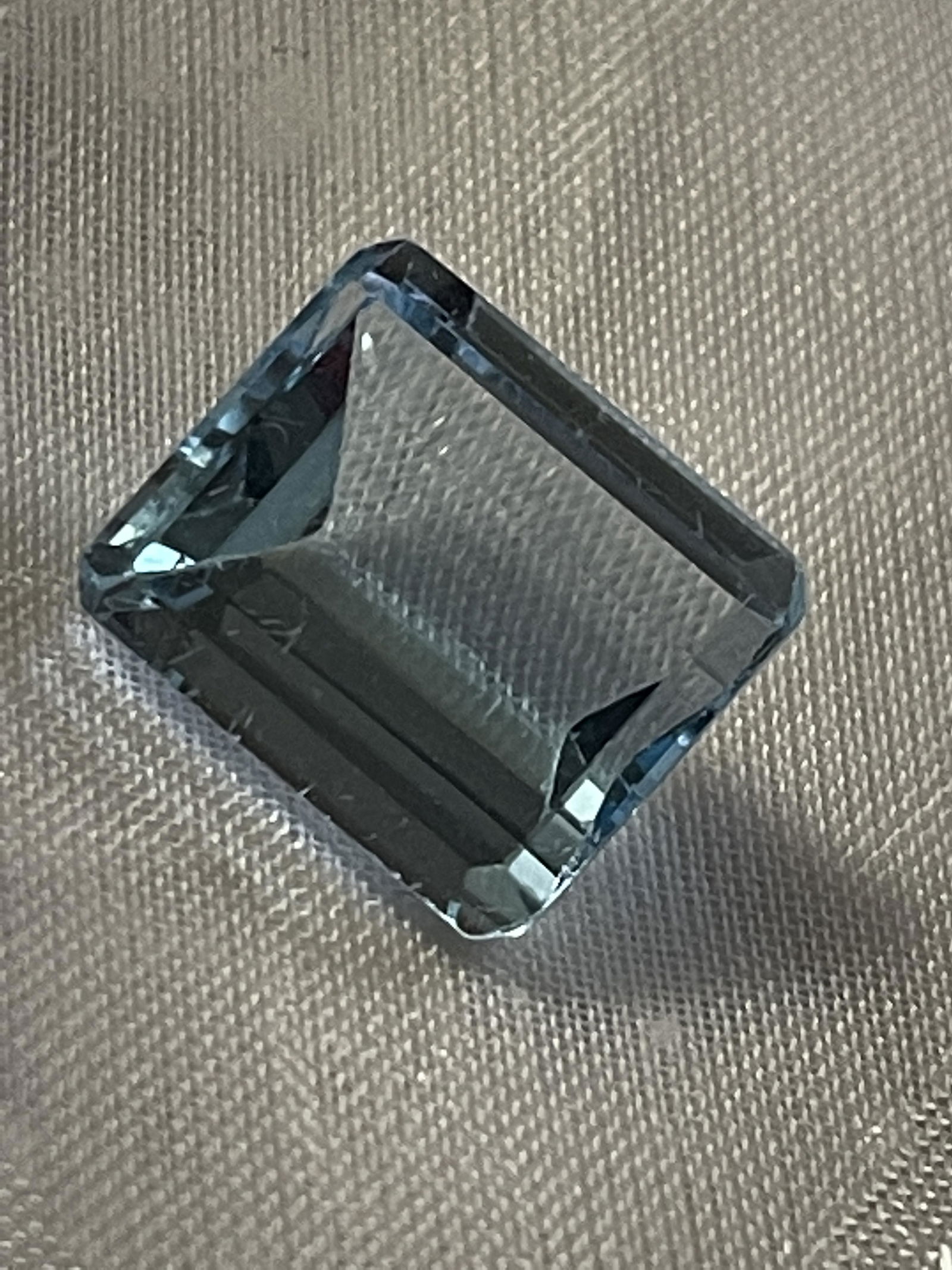 11.28 CT PRINCESS CUT AQUAMARINE LOOSE GEMSTONE (1 of 3)