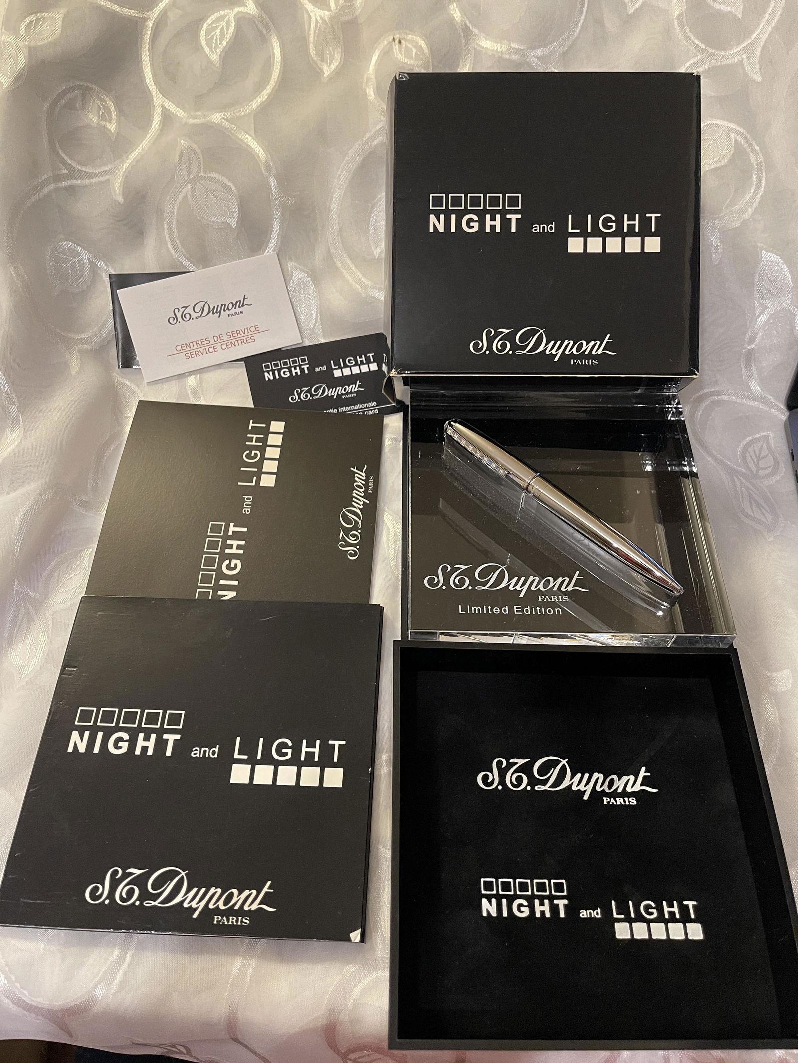 S.T. DUPONT NIGHT & LIGHT 10 DIAMONDS BALLPINT PEN (1 of 8)