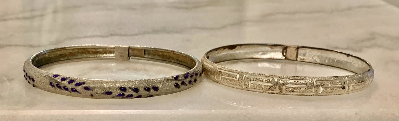 STERLING SILVER LOT OF (2) BANGLE BRACELETS (1 of 6)