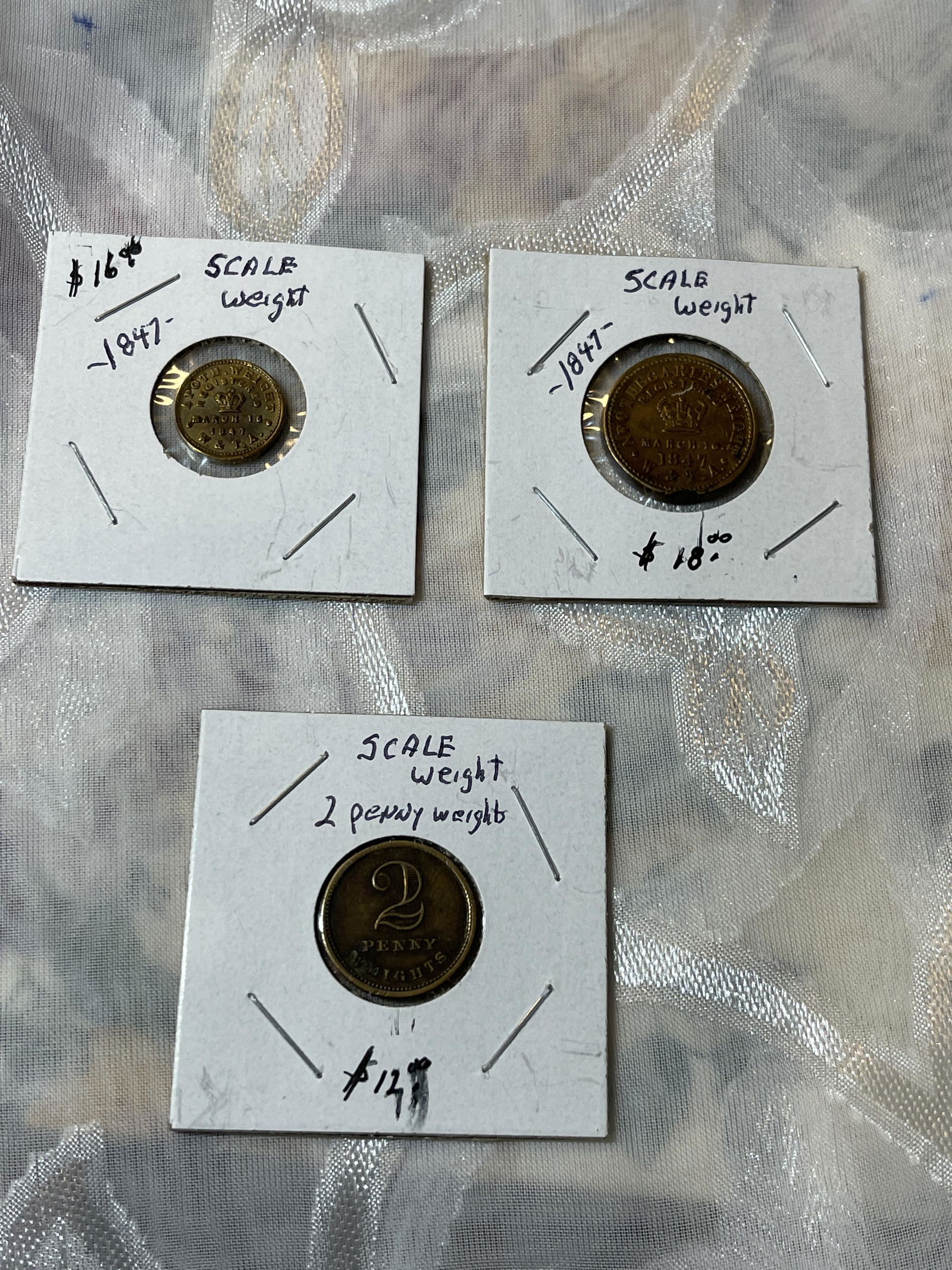 ANTIQUE LOT OF (3) 1800s SCALE WEIGHT TOKENS (1 of 5)