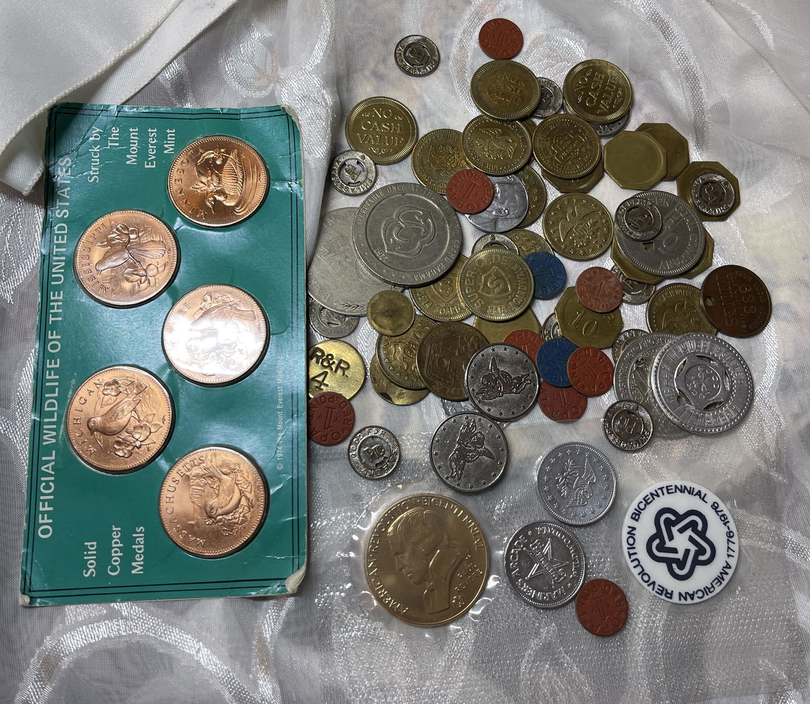 ANTIQUE U.S. LOT OF RATION COINS, MEDALS, ETC (1 of 6)