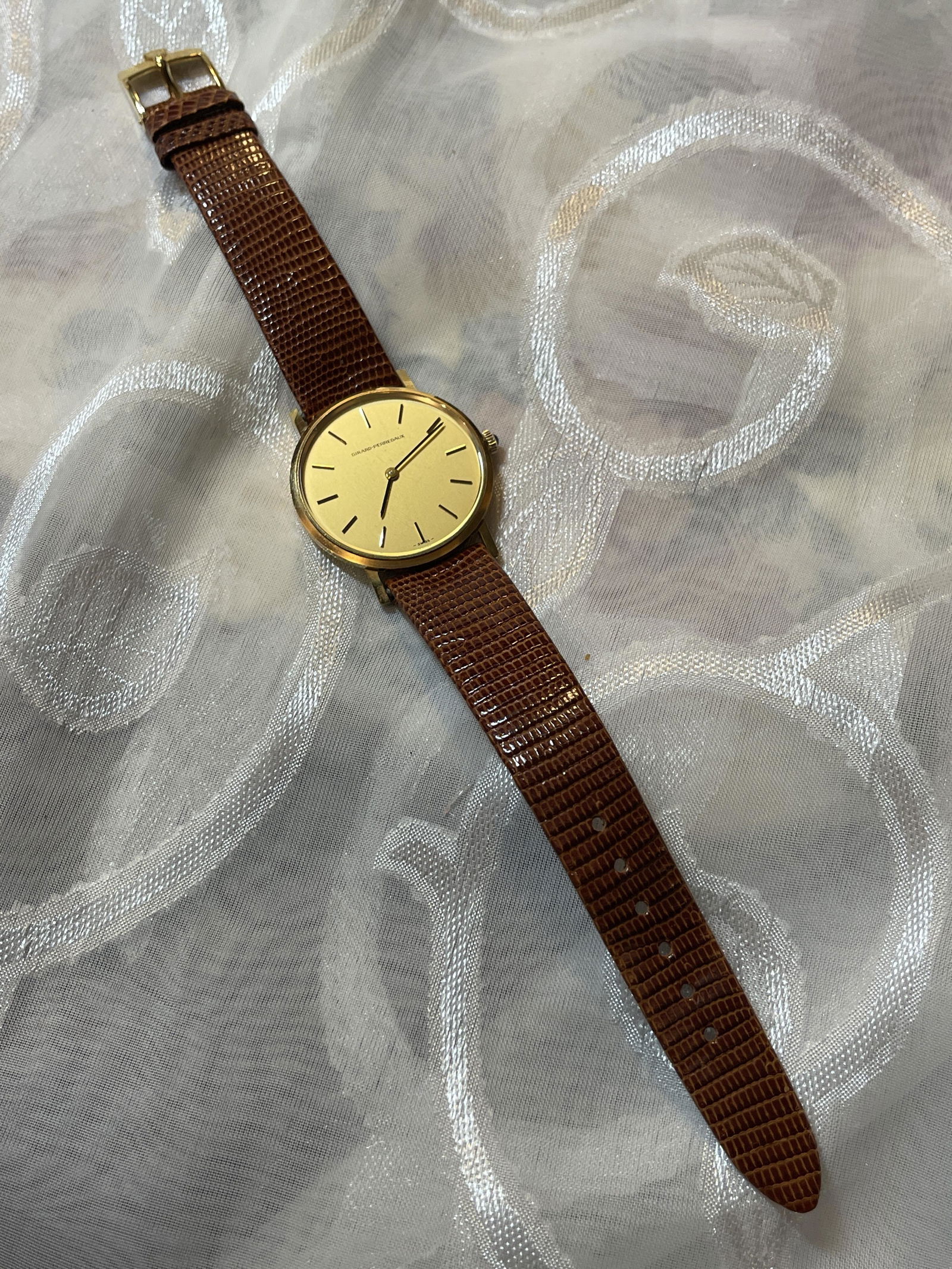 VTG GIRARD-PERREGAUX 18K GOLD WATCH W/ROLEX STRAP (1 of 10)