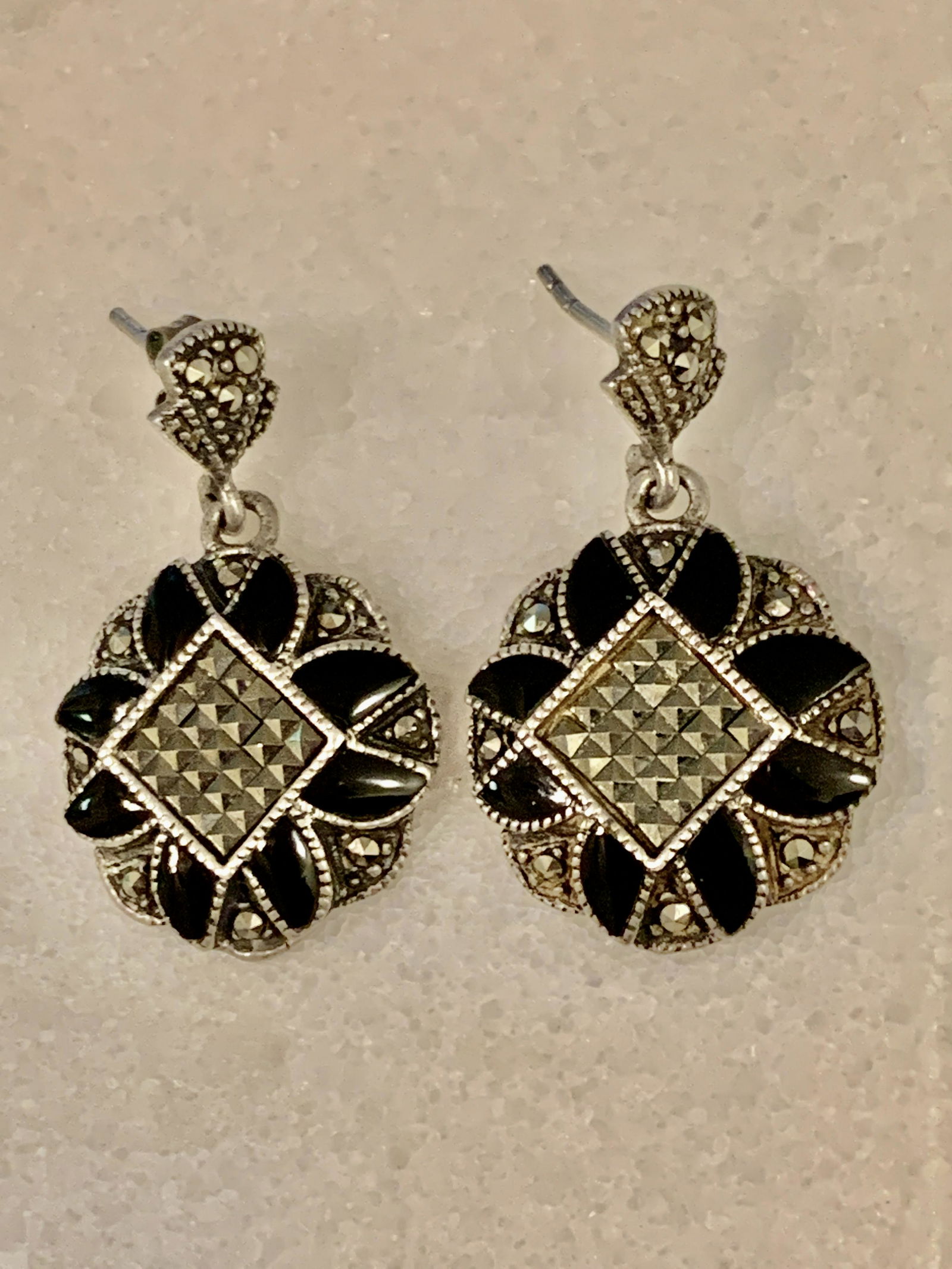ART DECO STYLE ONYX RHINESTONES COCKTAIL EARRINGS (1 of 3)