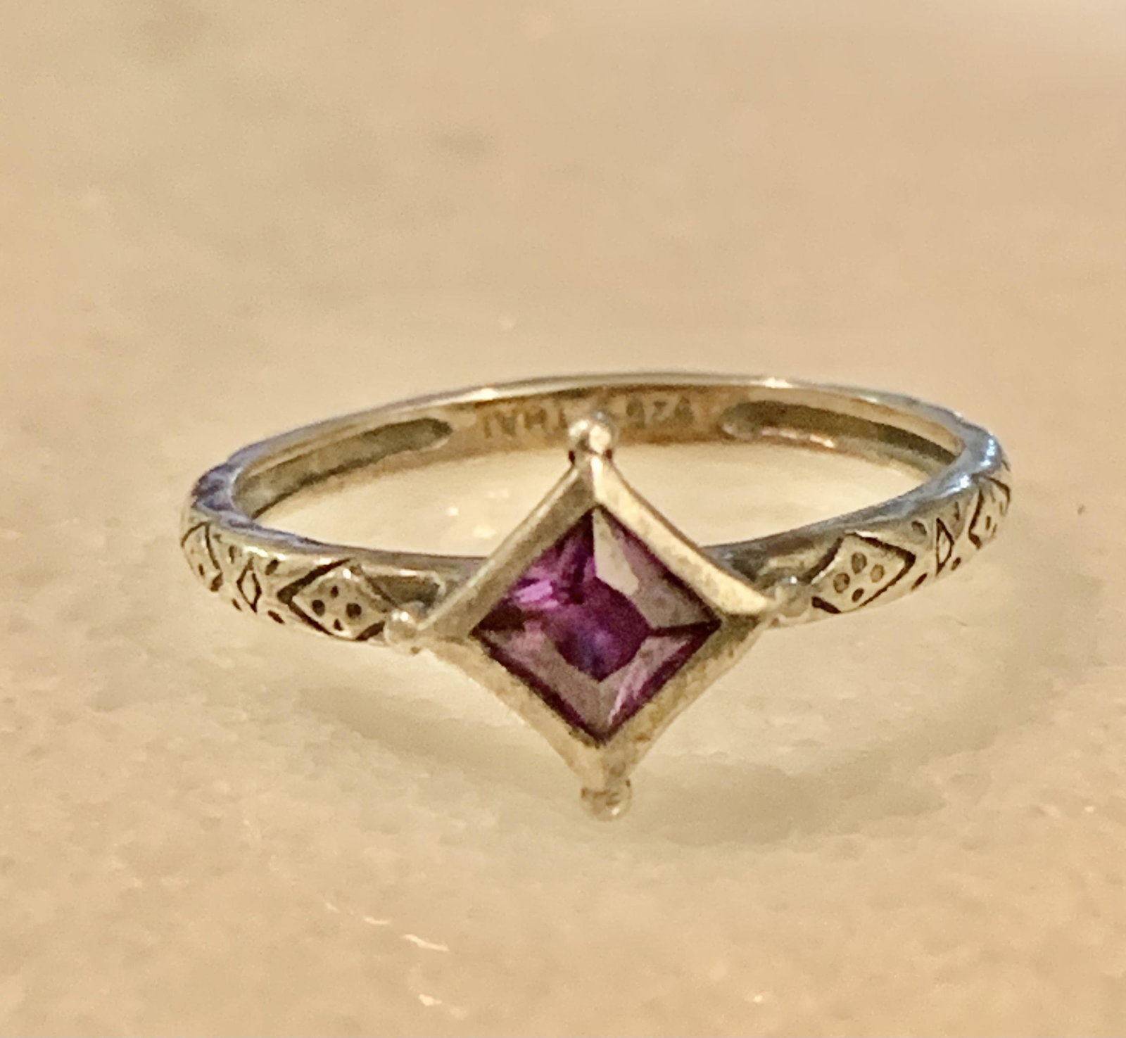 ART DECO AMETHYST COCKTAIL RING SZ 6 (1 of 5)