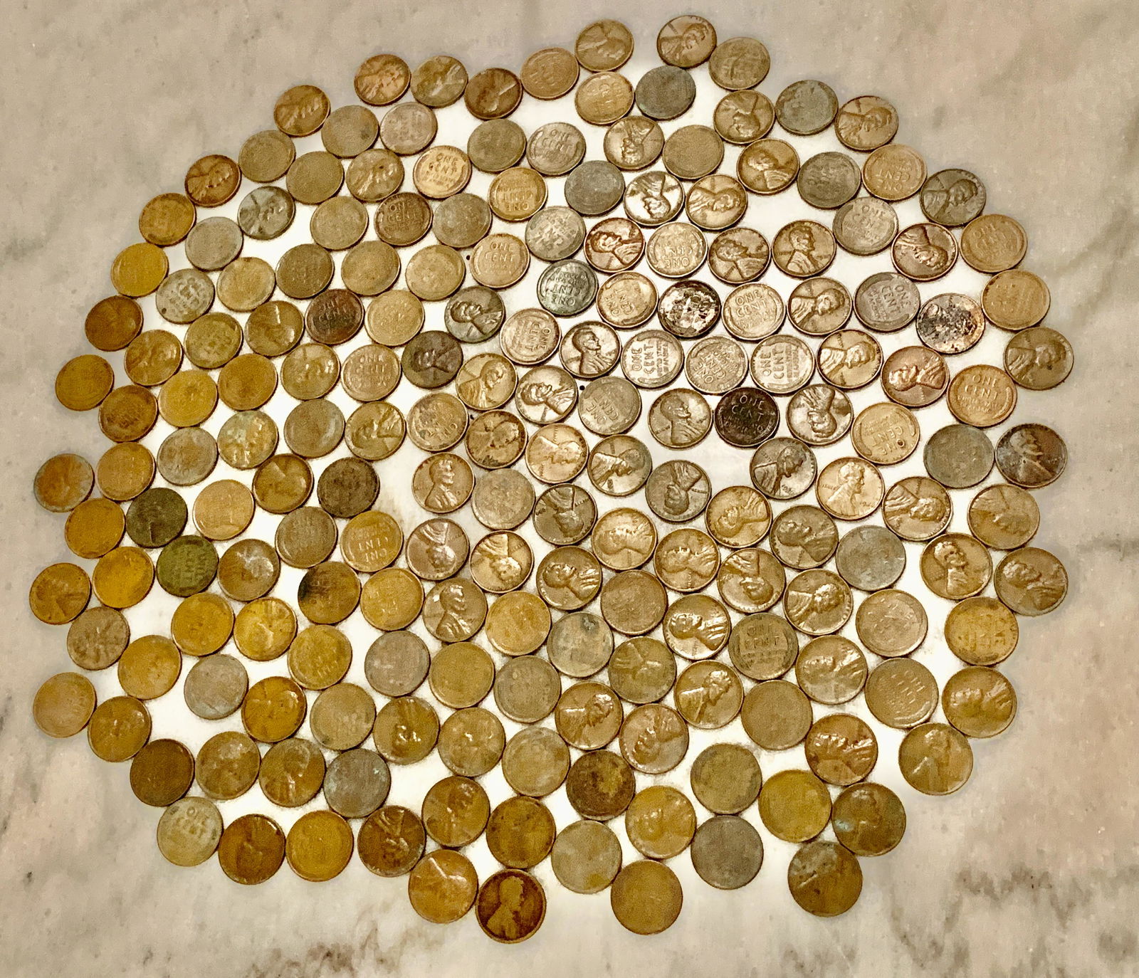 SAFETY DEPOSIT BOX LOT OF LINCOLN WHEAT PENNIES (1 of 6)