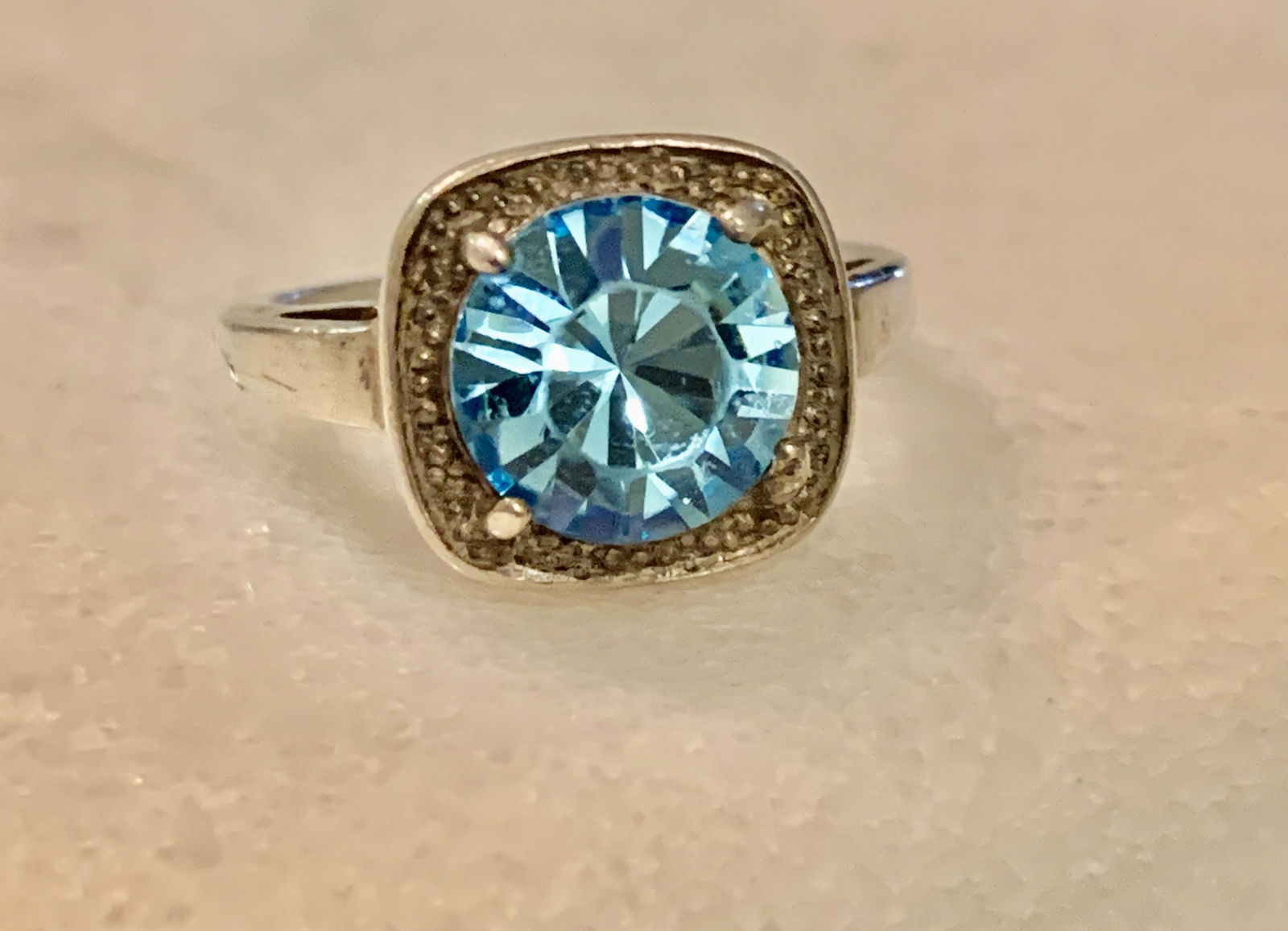 DESIGNER STERLING SILVER 1 CT BLUE TOPAZ COCKTAIL RING (1 of 6)