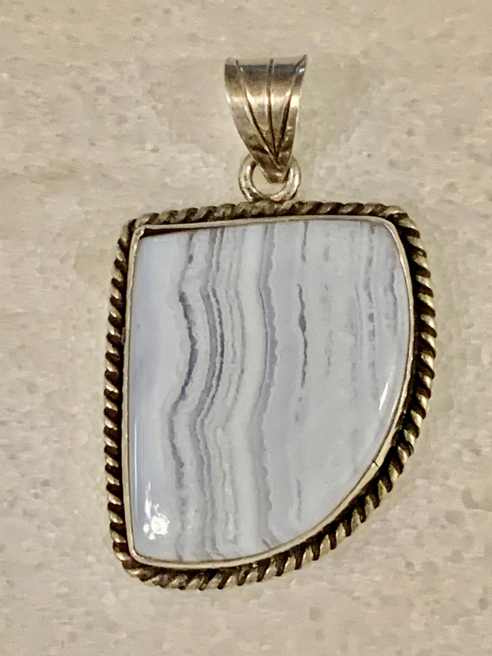 BEAUTIFUL BLUE MALACHITE STERLING SILVER PENDANT (1 of 3)