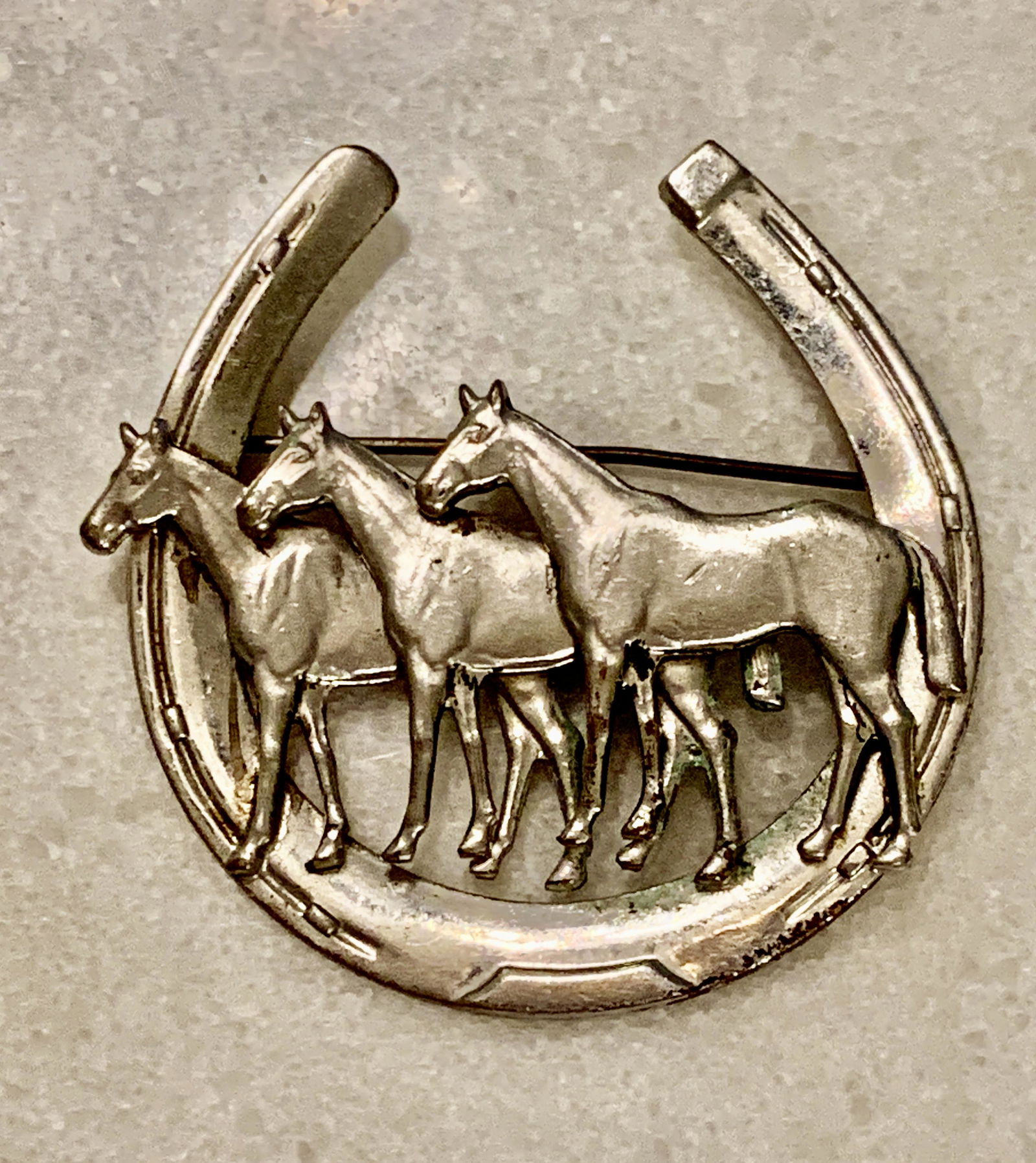 OLD EQUSTRIAN HORSES BROOCH (1 of 3)