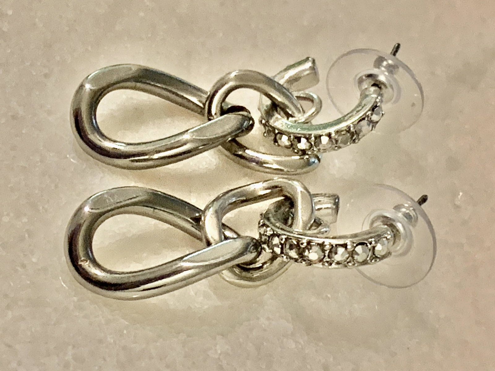 BEAUTIFUL STERLING SILVER DANGLING RHINESTONE EARRINGS (1 of 2)