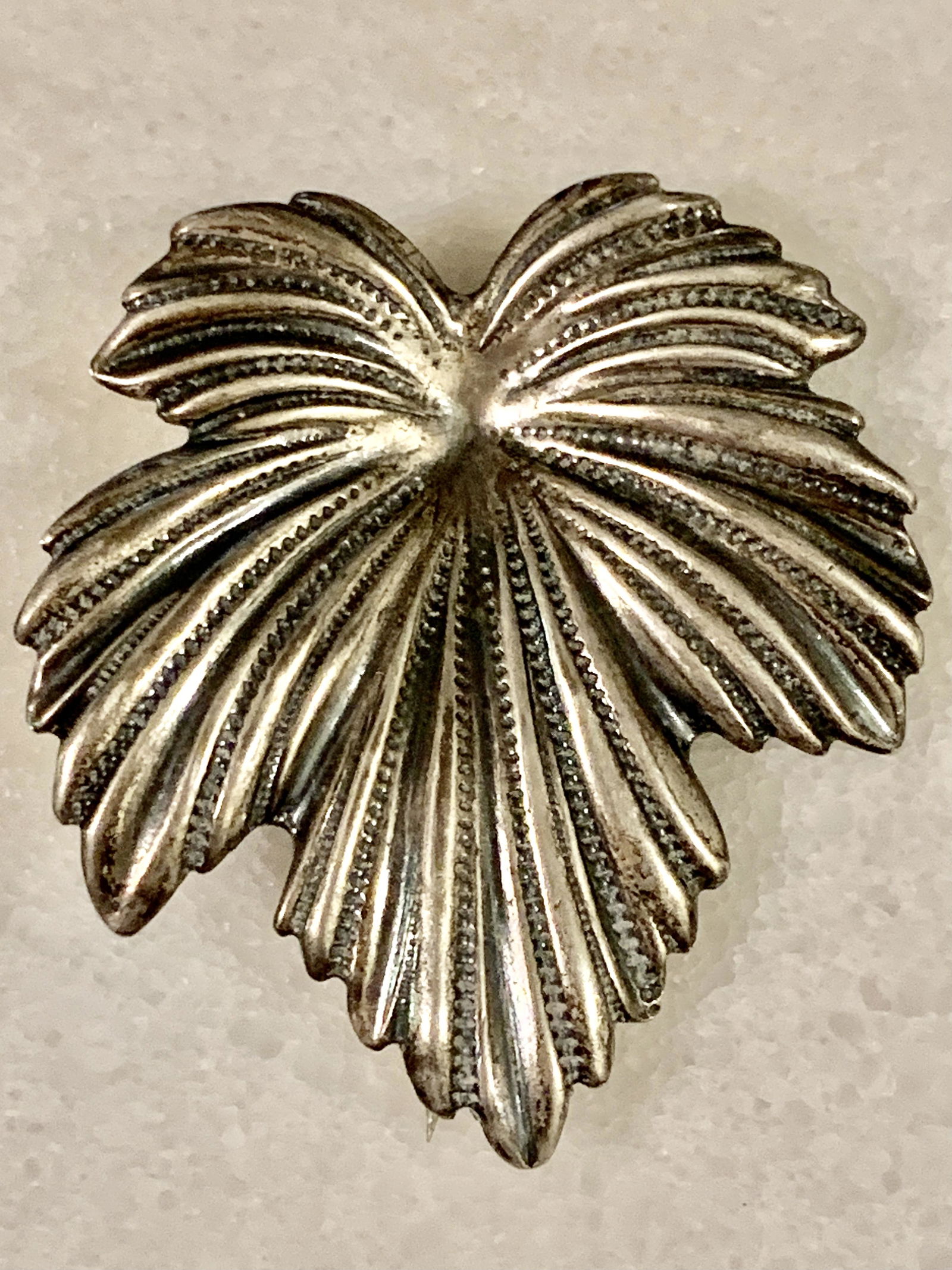 DESIGNER STERLING SILVER MAPLE LEAF BROOCH (1 of 3)