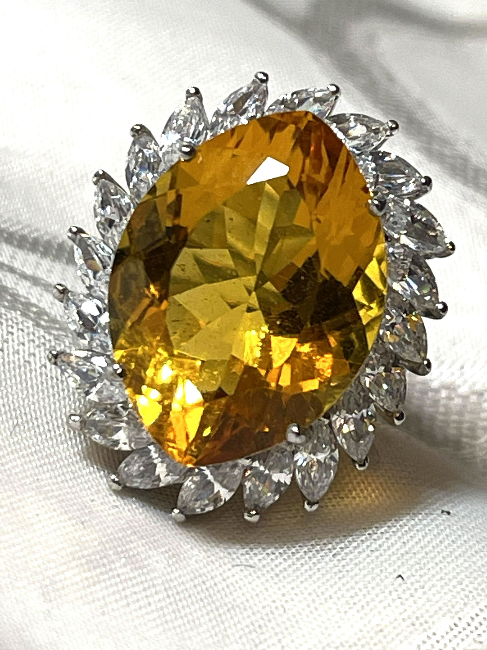 7 TCW CITRINE & WHITE GEMSTONE STERLING COCKTAIL RING (1 of 4)