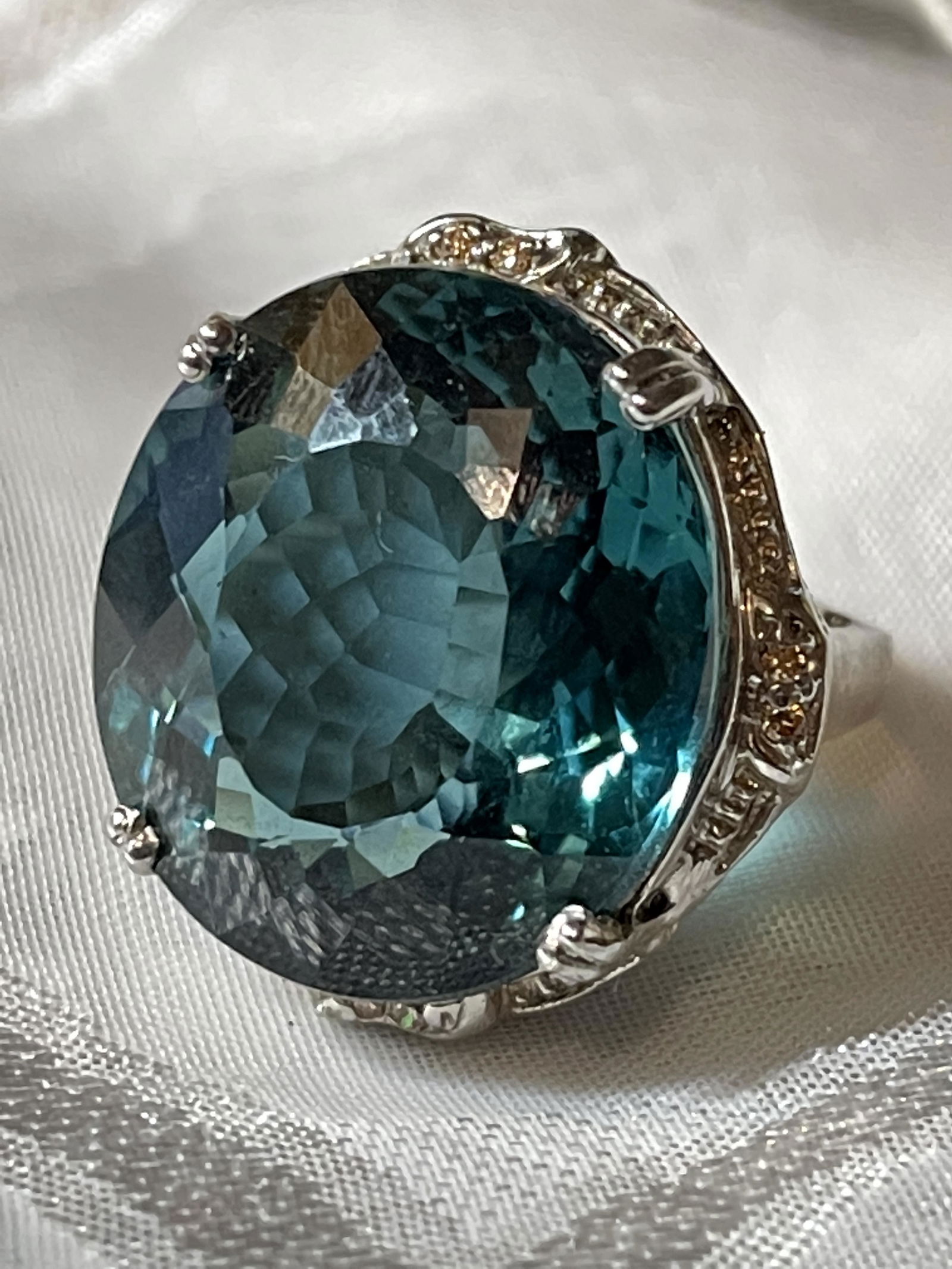 STERLING SILVER 35 CT LONDON BLUE TOPAZ RING (1 of 3)
