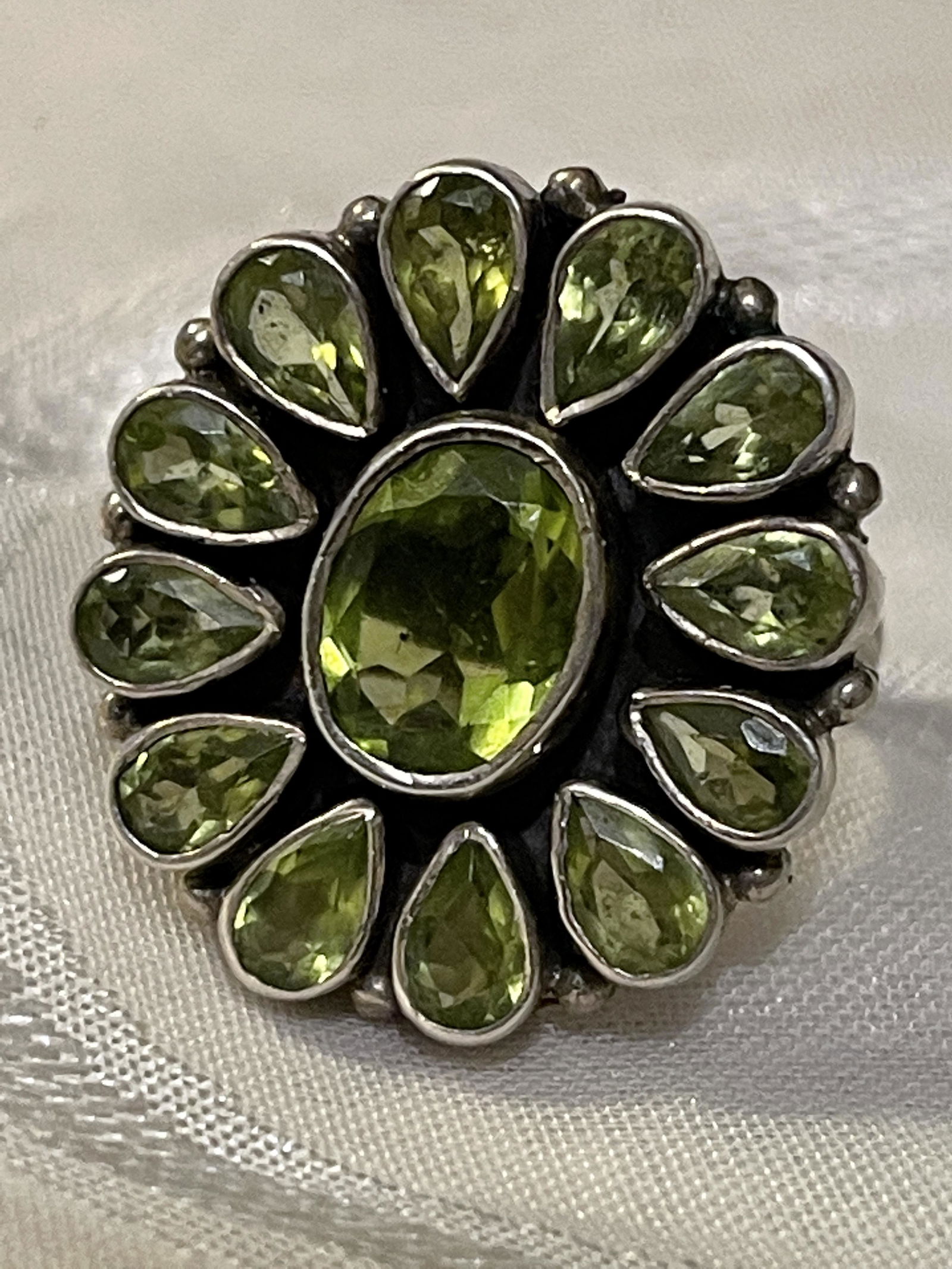 STERLING 2.5 TCW PERIDOT COCKTAIL RING (1 of 3)