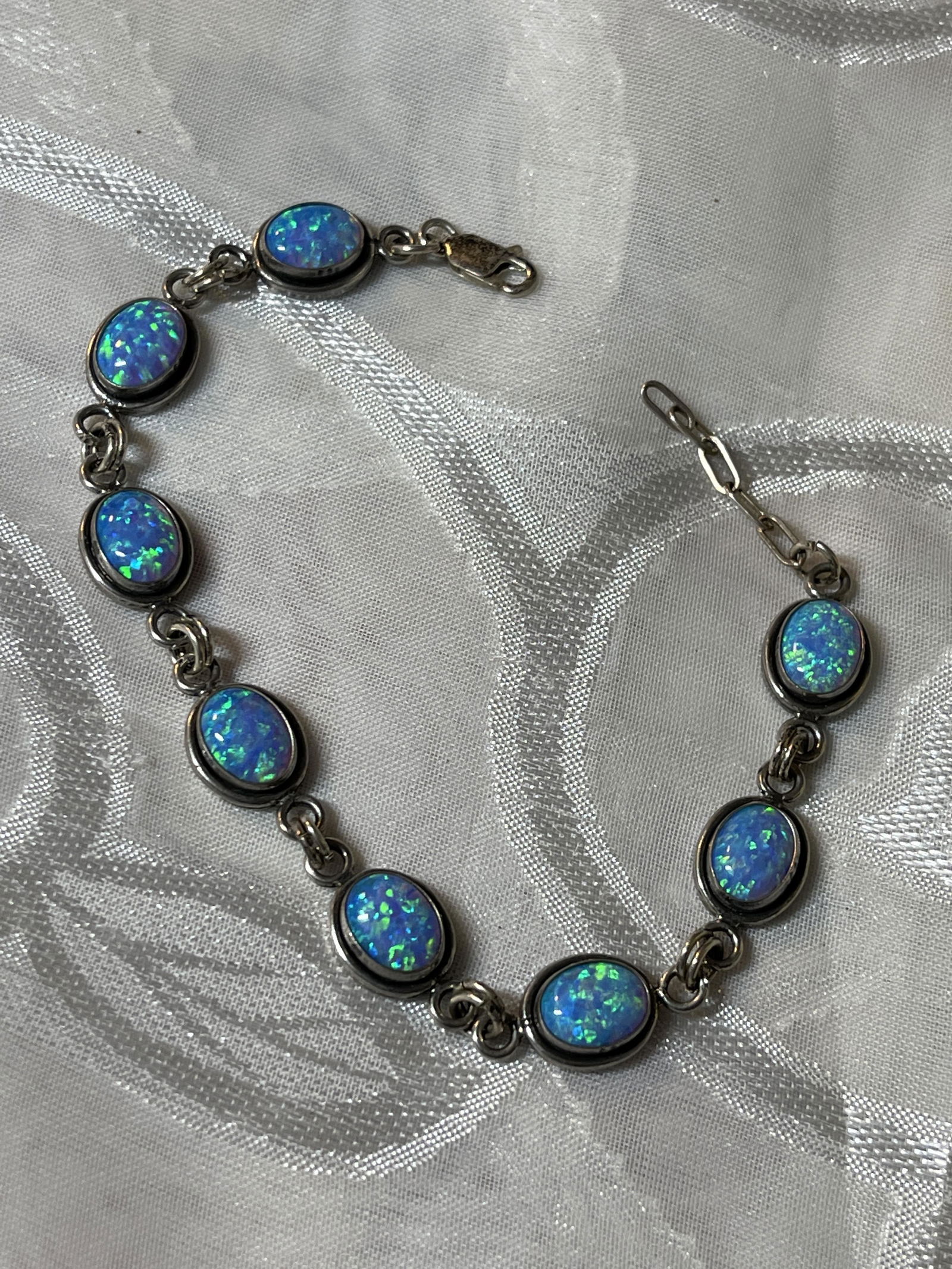 STERLING SILVER 8 CTS OPAL COCKTAIL BRACELET (1 of 5)