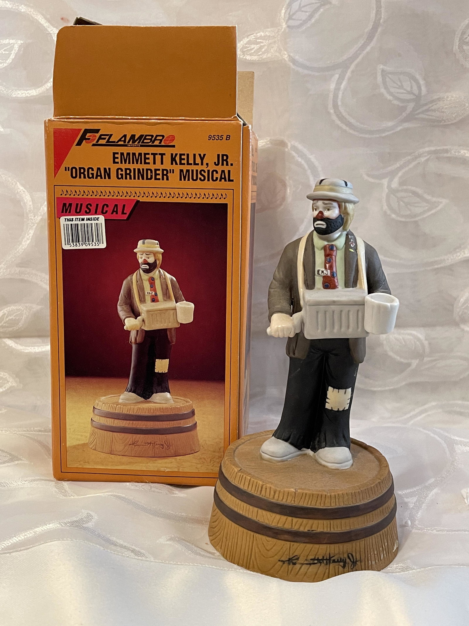 EMMETT KELLY, JR. "ORGAN GRINDER" MUSICAL: EMMETT KELLY, JR. "ORGAN GRINDER" MUSICAL. COMES IN THE ORIGINAL BOX.