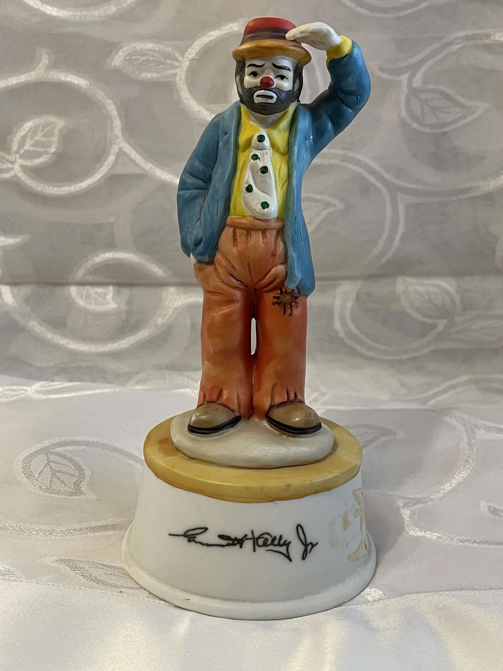 EMMETT KELLY, JR. CLOWN MUSICAL FIGURINE (1 of 5)
