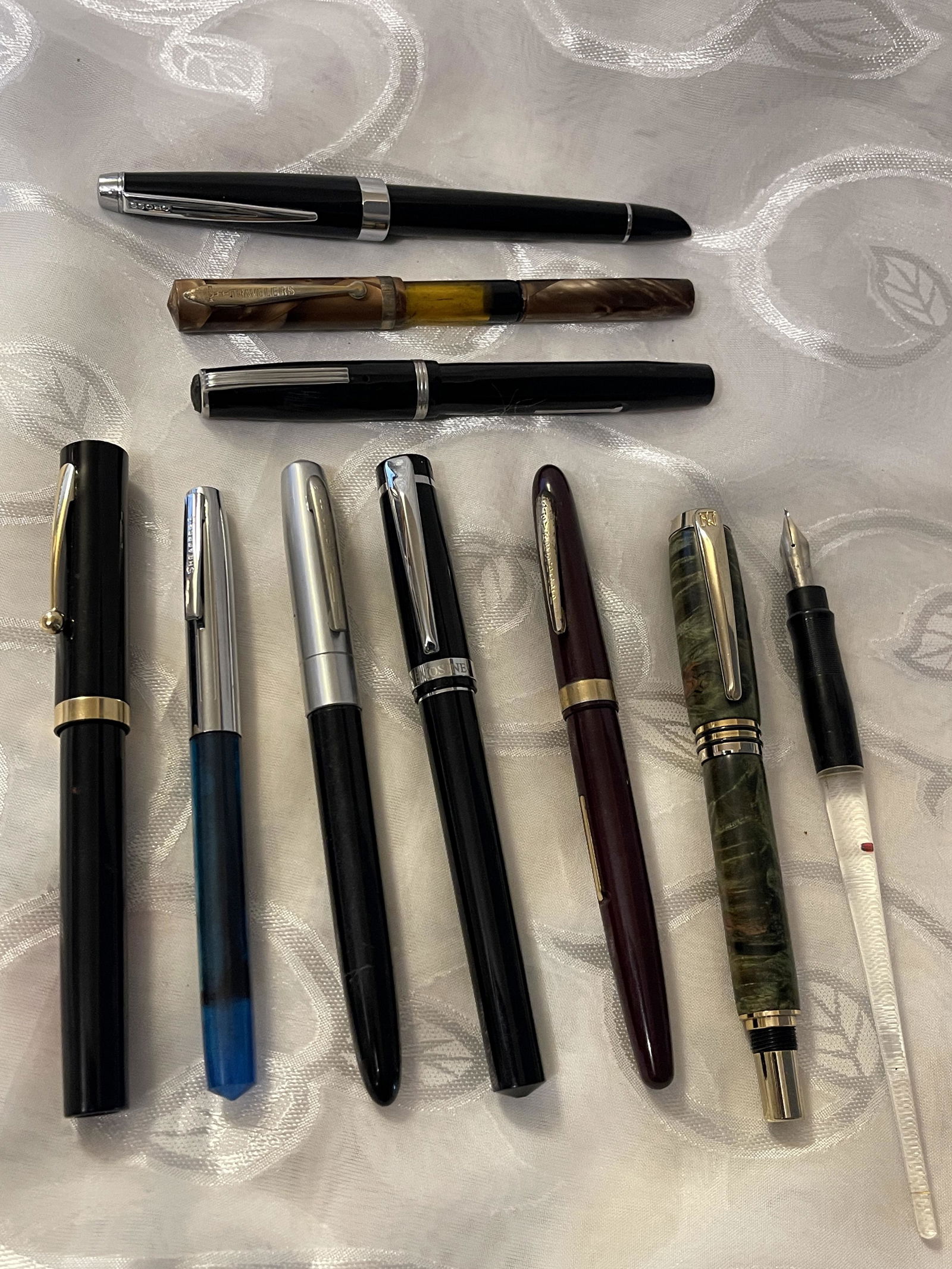 COLLECTION LOT OF (10) FOUNTAIN/BALL POINT PENS (1 of 8)