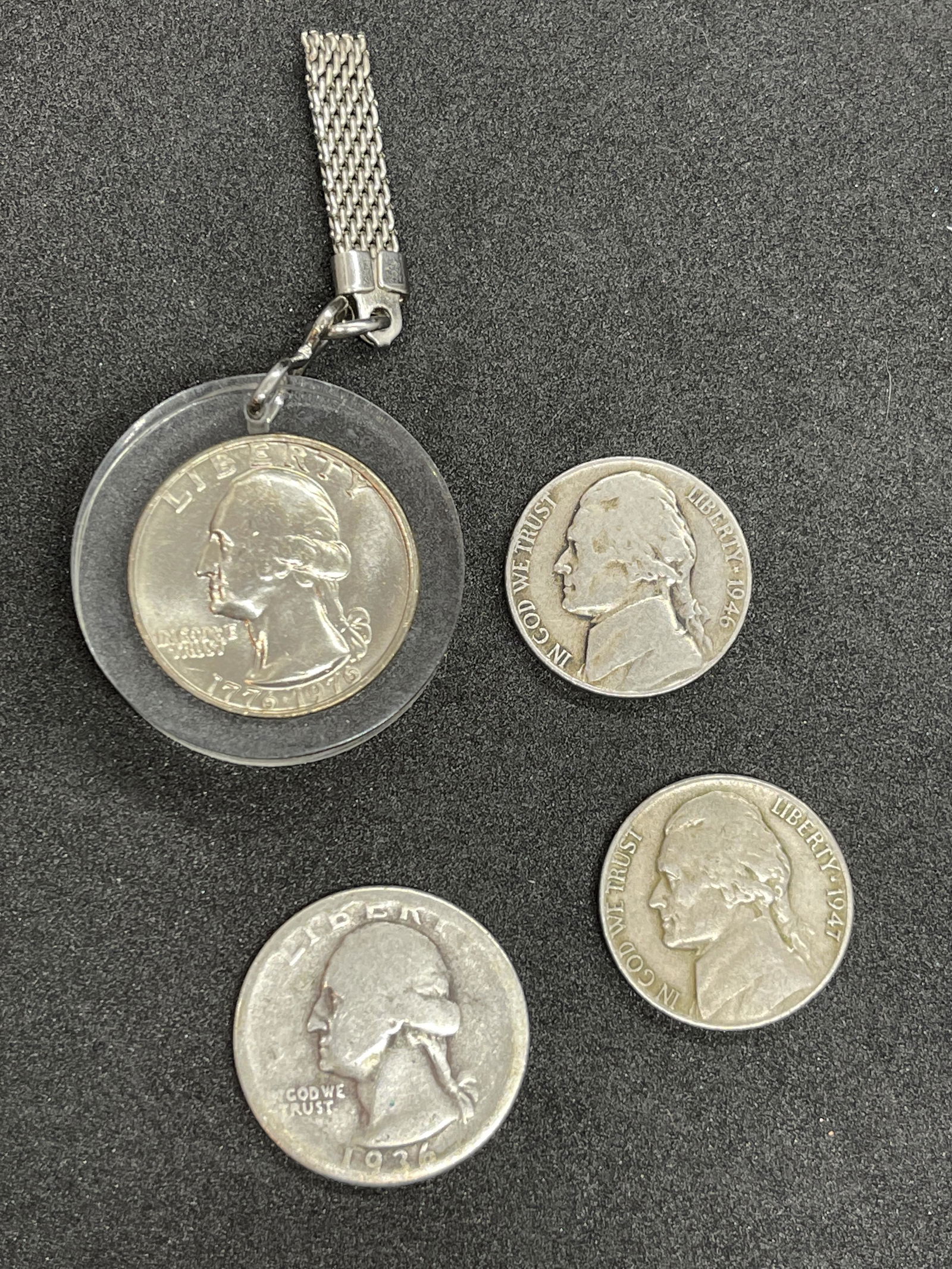 OLD COLLECTION LOT OF (4) US NICKELS & QUARTERS (1 of 2)