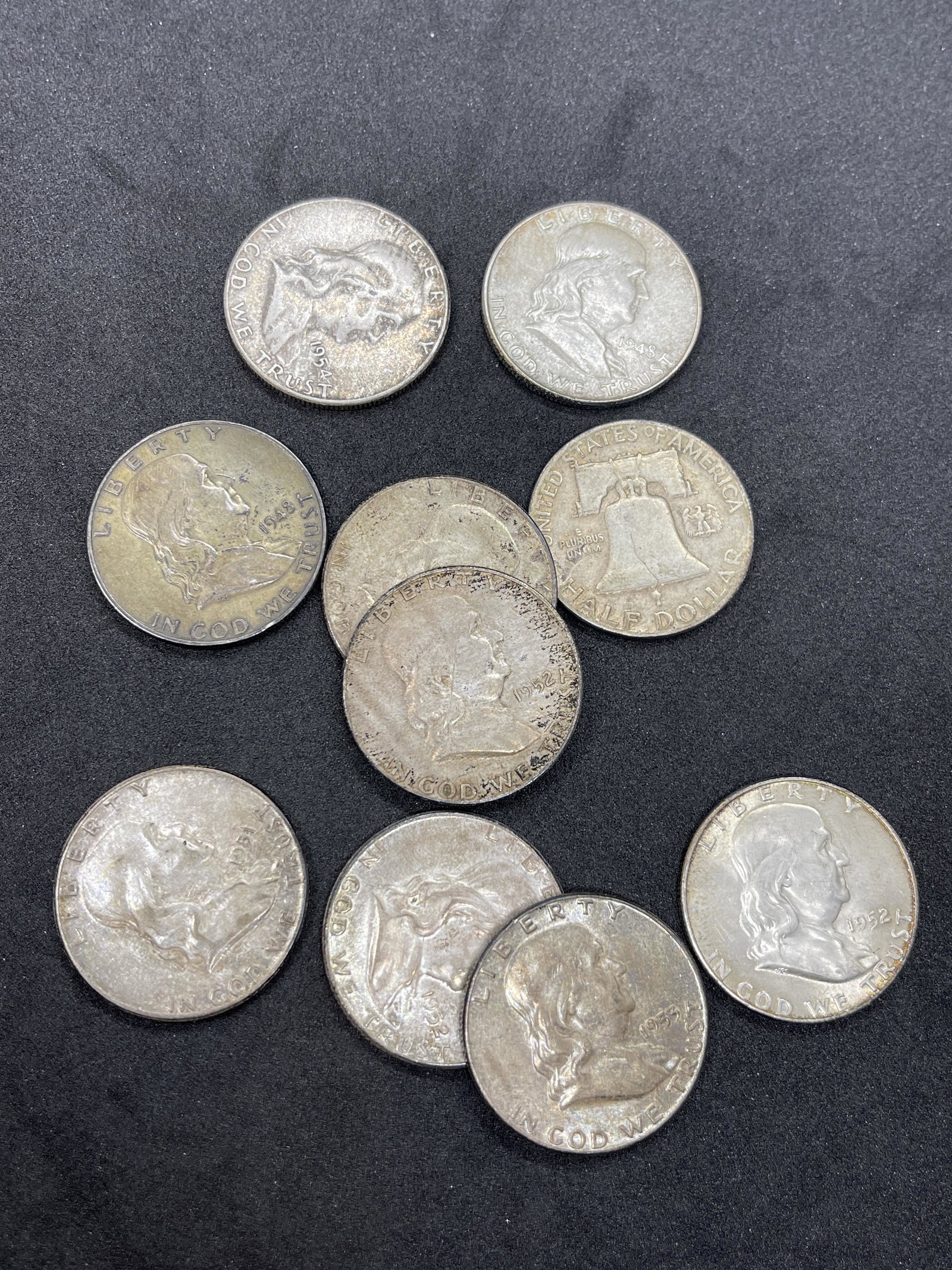 COLLECTION LOT OF (10) ROOSEVELT SILVER HALF DOLLARS: COLLECTION LOT OF (10) ROOSEVELT SILVER HALF DOLLARS. SOLD AS A LOT - ALL FOR ONE MONEY!