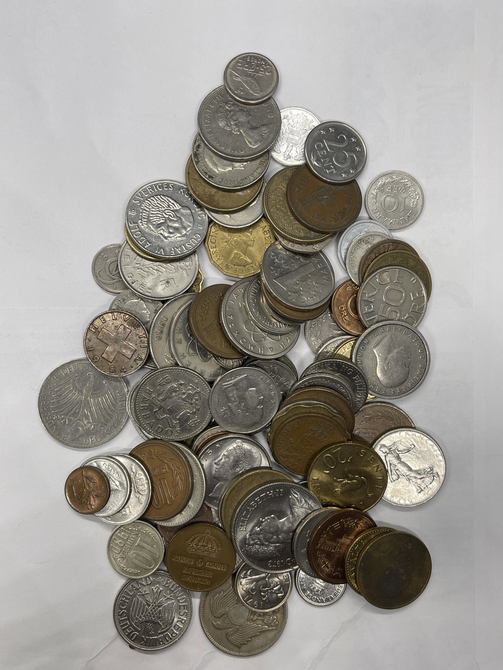 ANTIQUE COLLECTION LOT OF OLD FOREIGN COINS: ANTIQUE COLLECTION LOT OF OLD FOREIGN COINS. YOU ARE BIDDING ON THE ENTIRE LOT - ALL FOR ONE MONEY!