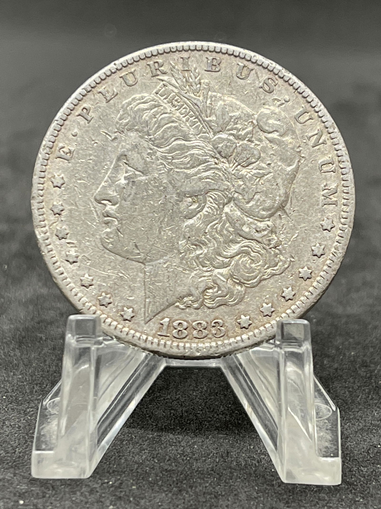 RARE 1883 MORGAN SILVER DOLLAR (1 of 2)