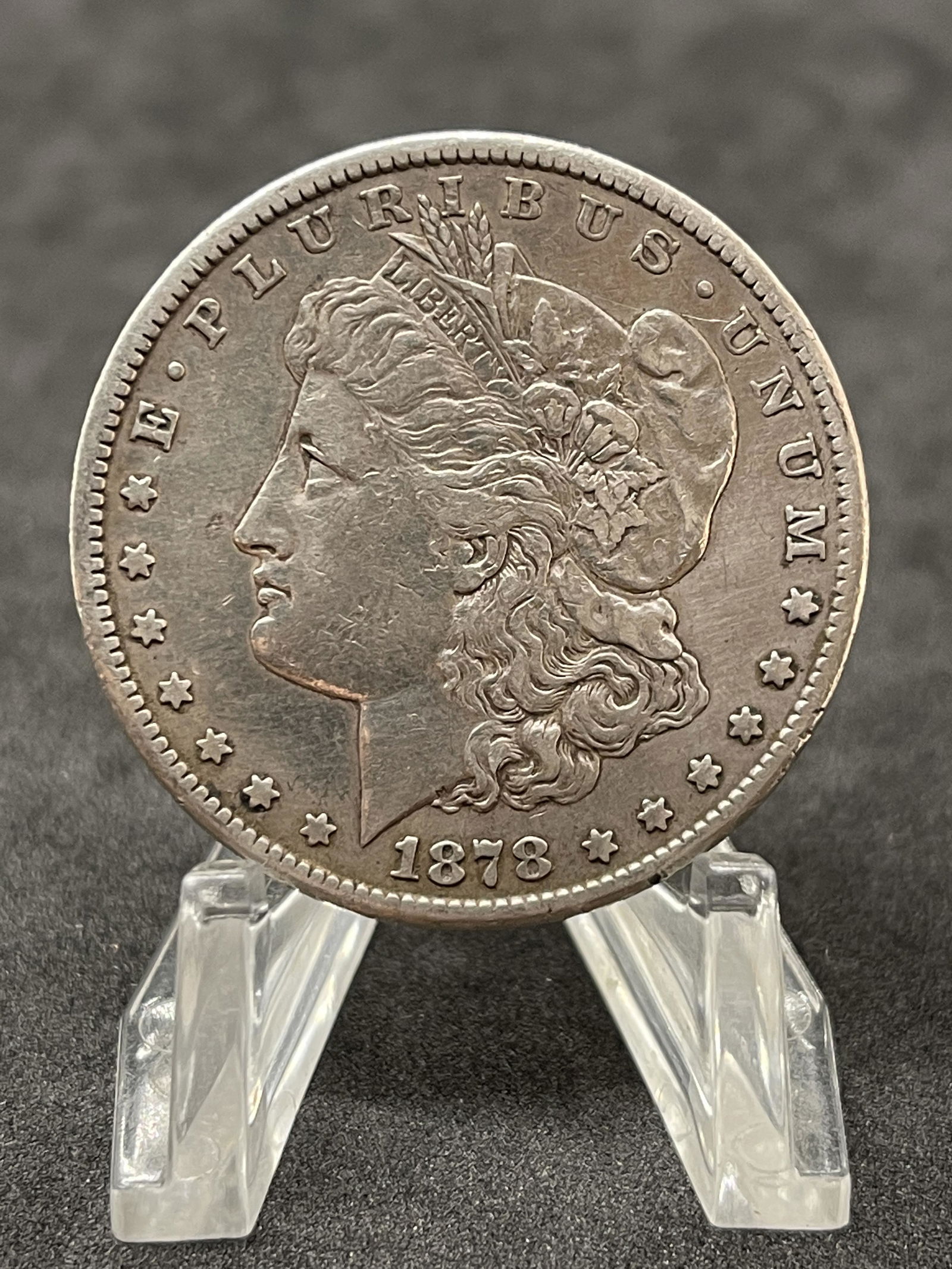 1878-CC CARSON CITY MORGAN SILVER DOLLAR - MINT (1 of 2)