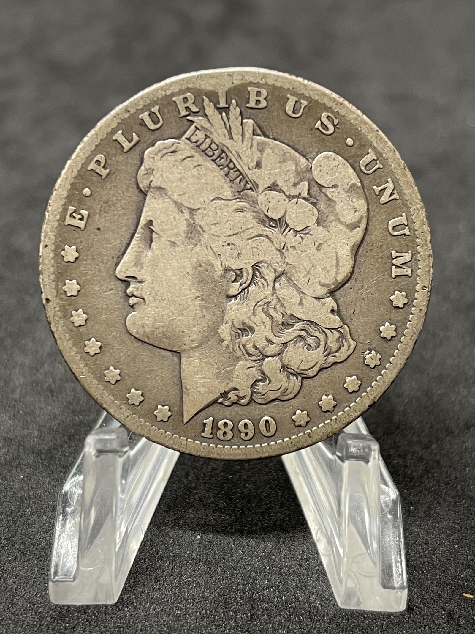 RARE 1890-CC CARSON CITY MORGAN SILVER DOLLAR (1 of 2)