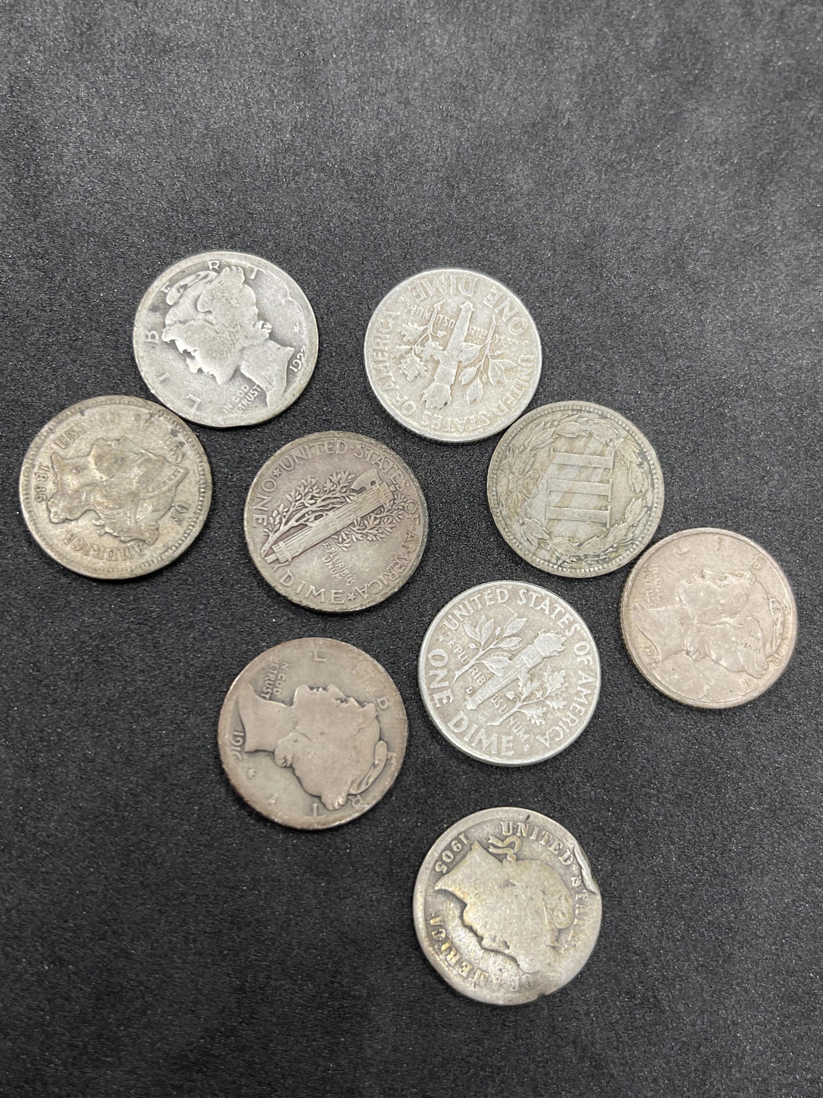 OLD COLLECTION LOT OF US SILVER DIMES, ETC (1 of 1)