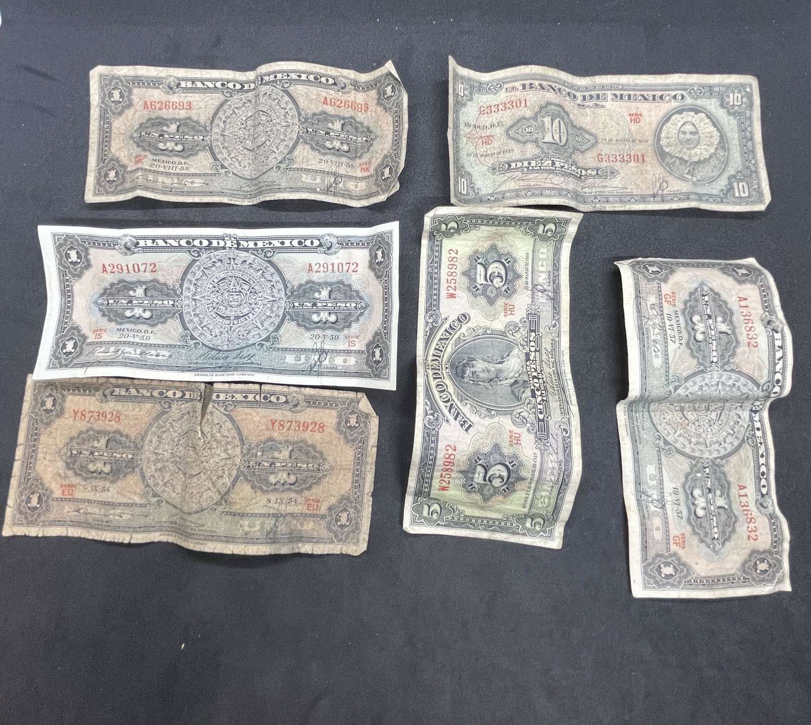 ANTIQUE COLLECTION LOT OF (6) MEXICAN CURRENCY NOTES: ANTIQUE COLLECTION LOT OF (6) MEXICAN CURRENCY NOTES BILLS. SOLD AS A LOT. PLEASE VIEW PICTURES.