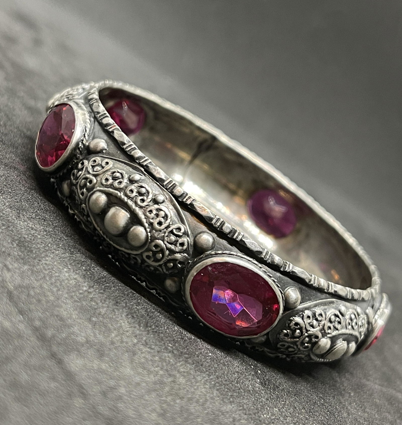 ANTIQUE STERLING SILVER GEMSTONE COCKTAIL BANGLE (1 of 5)