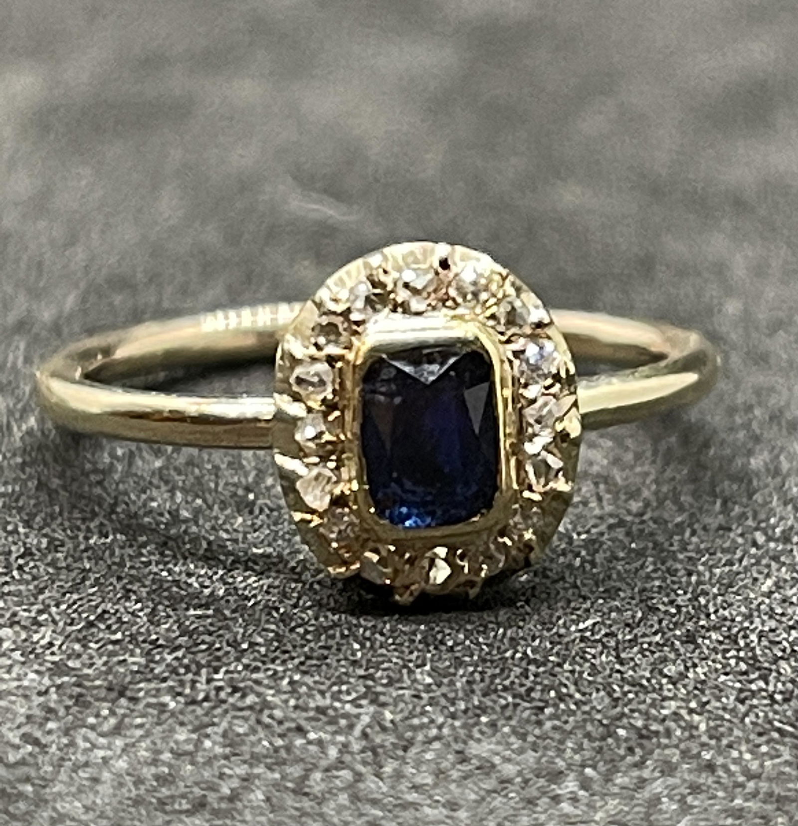 ART DECO 14K GOLD 0.30 TCW SAPPHIRE & DIAMONDS RING (1 of 3)
