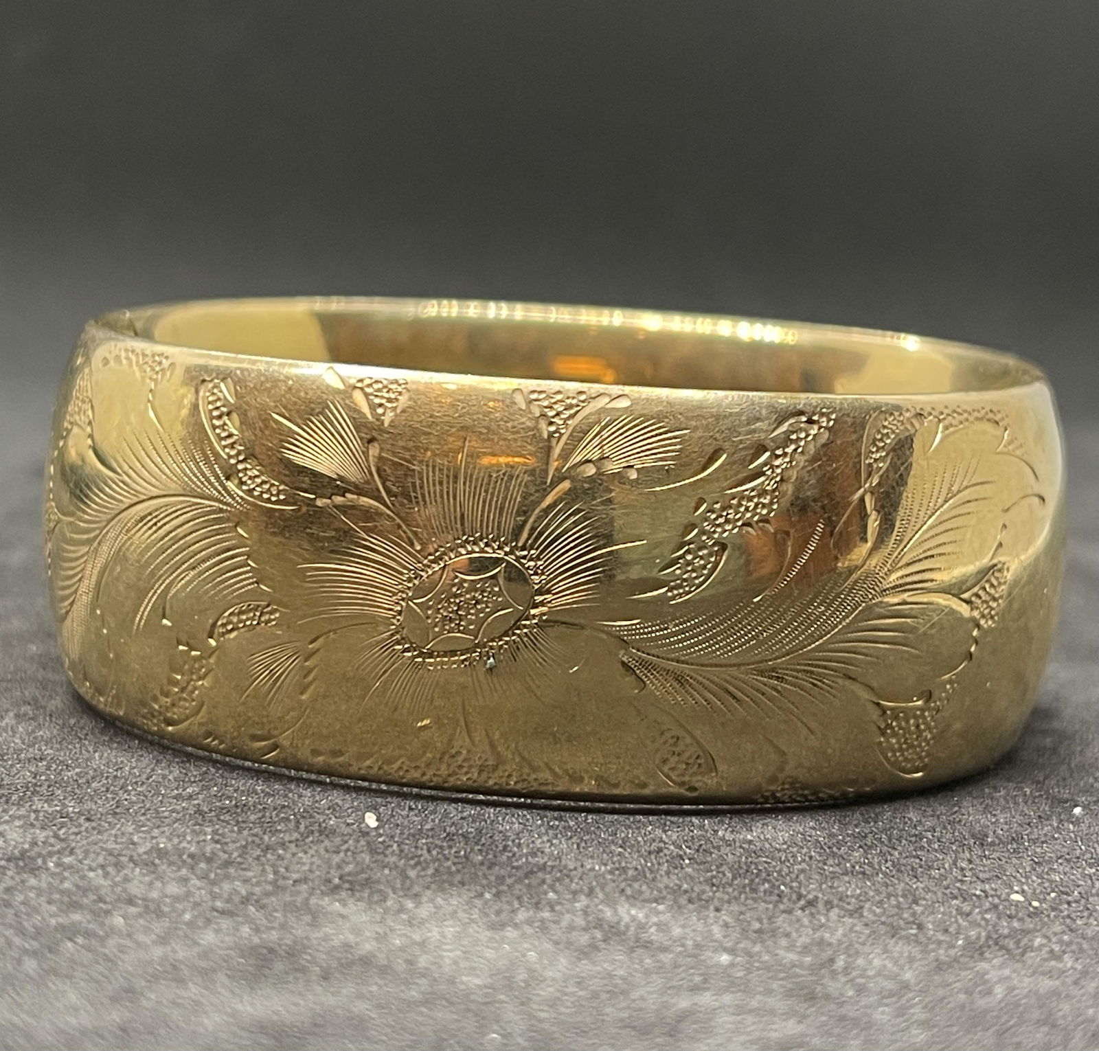 VICTORIAN FLORAL GOLD FILLED BANGLE BRACELET (1 of 6)