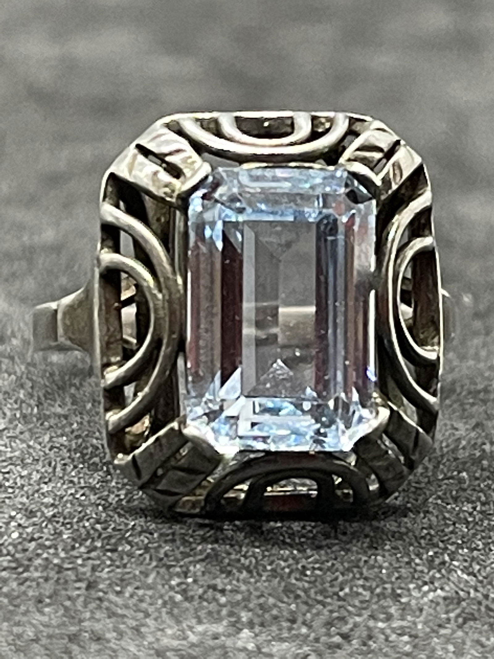 ART DECO 3 CT LONDON BLUE TOPAZ STERLING RING (1 of 2)
