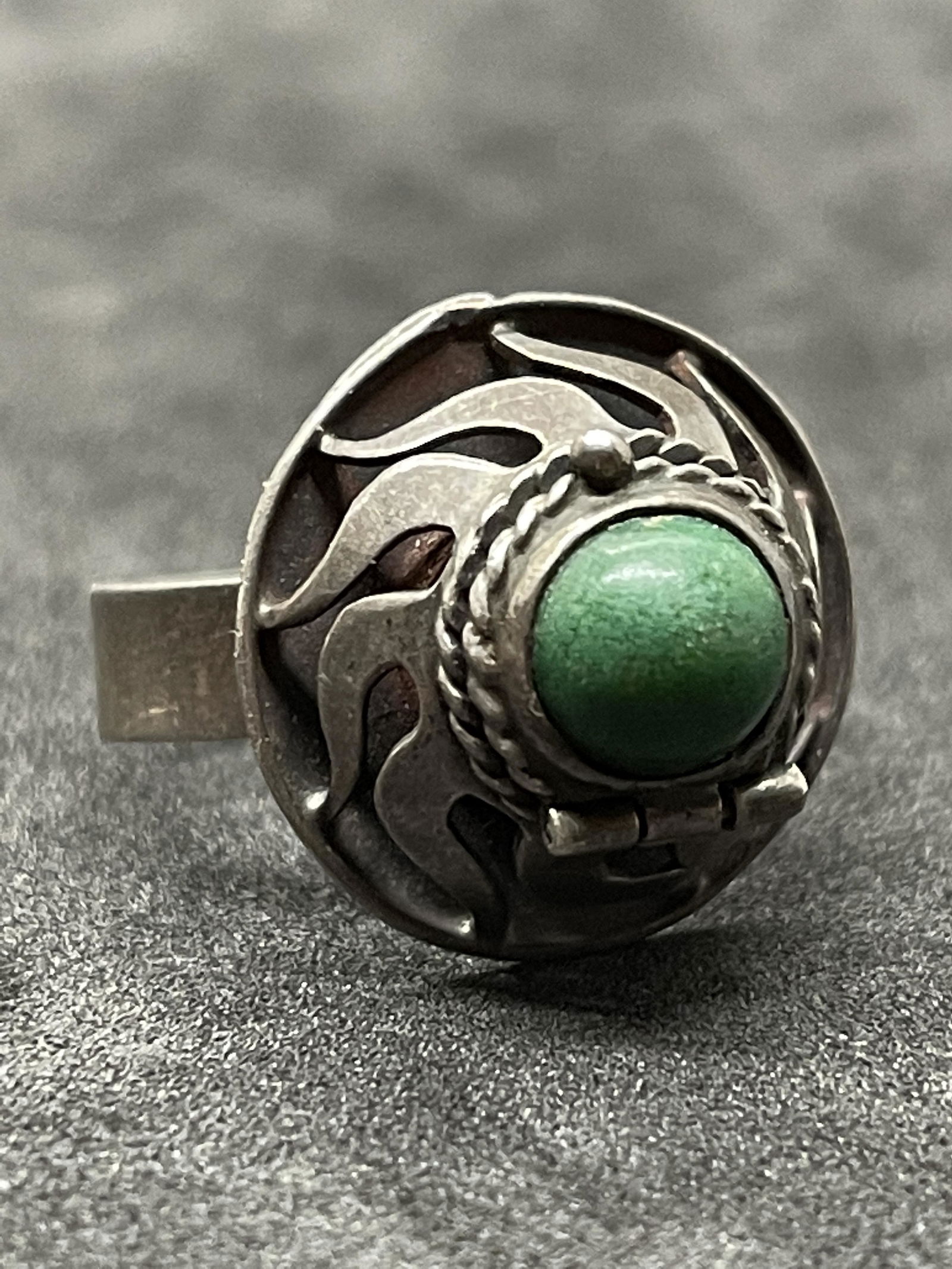 VINTAGE STERLING SILVER TURQUOISE POISON RING (1 of 4)