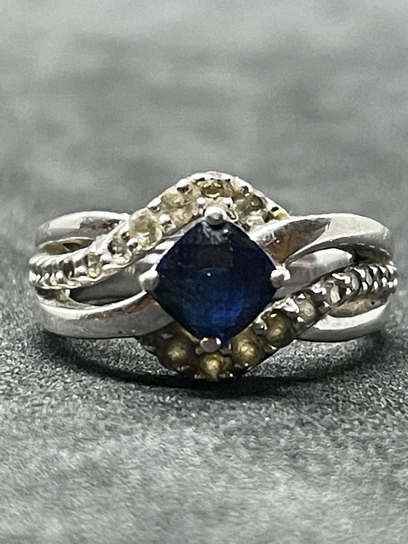 1/2 CT SAPPHIRE LADIES STERLING SILVER COCKTAIL RING (1 of 2)