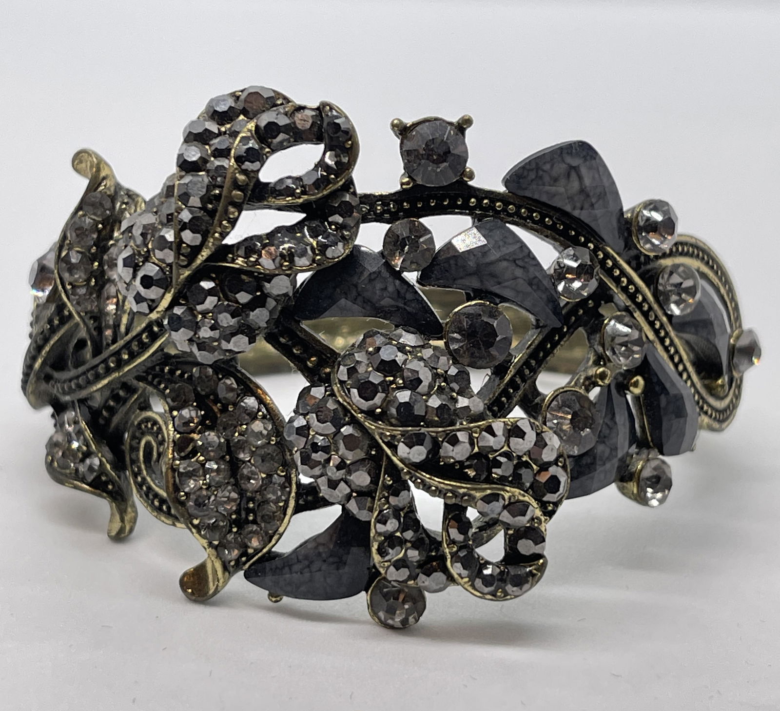 VICTORIAN RHINESTONES & ONYX COCKTAIL CUFF BANGLE (1 of 3)