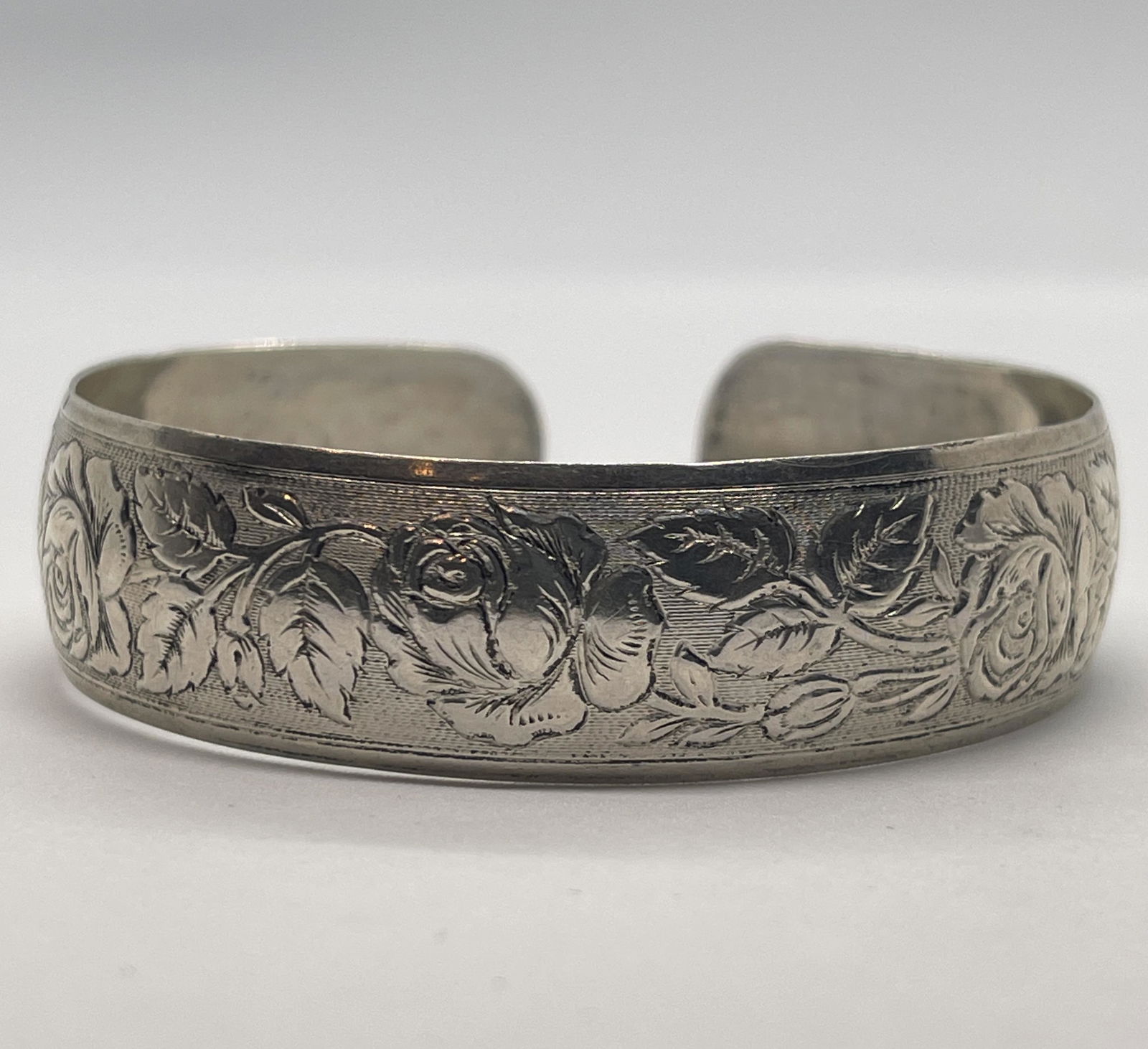 VICTORIAN STERLING SILVER FLORAL CUFF BANGLE BRACELET (1 of 3)