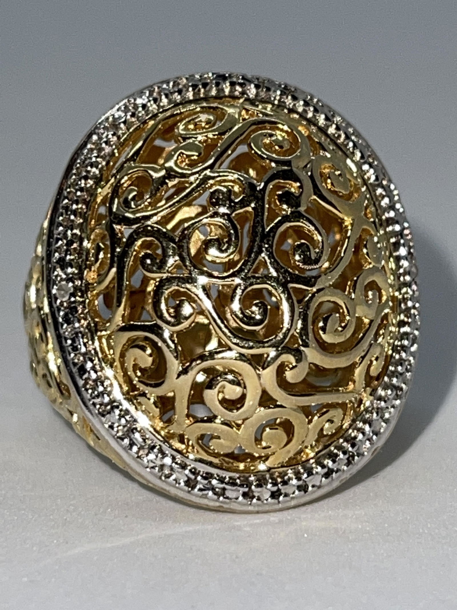 HEAVILY ENGRAVED STERLING SILVER COCKTAIL LADIES RING (1 of 3)