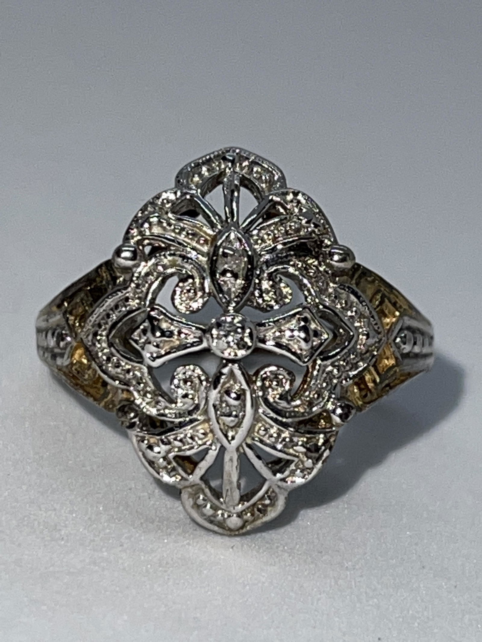 ART DECO STERLING SILVER FILIGREE RING (1 of 2)