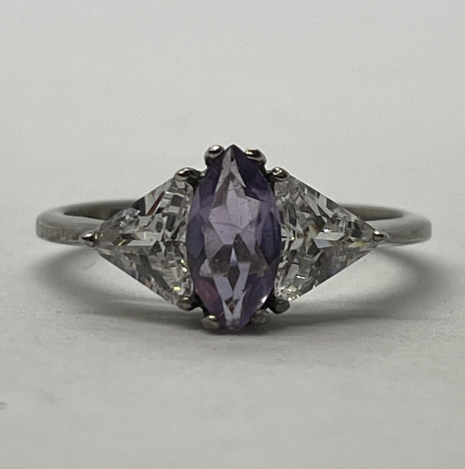 VTG. STERLING SILVER AMETHYST & CRYSTAL COCKTAIL RING (1 of 2)