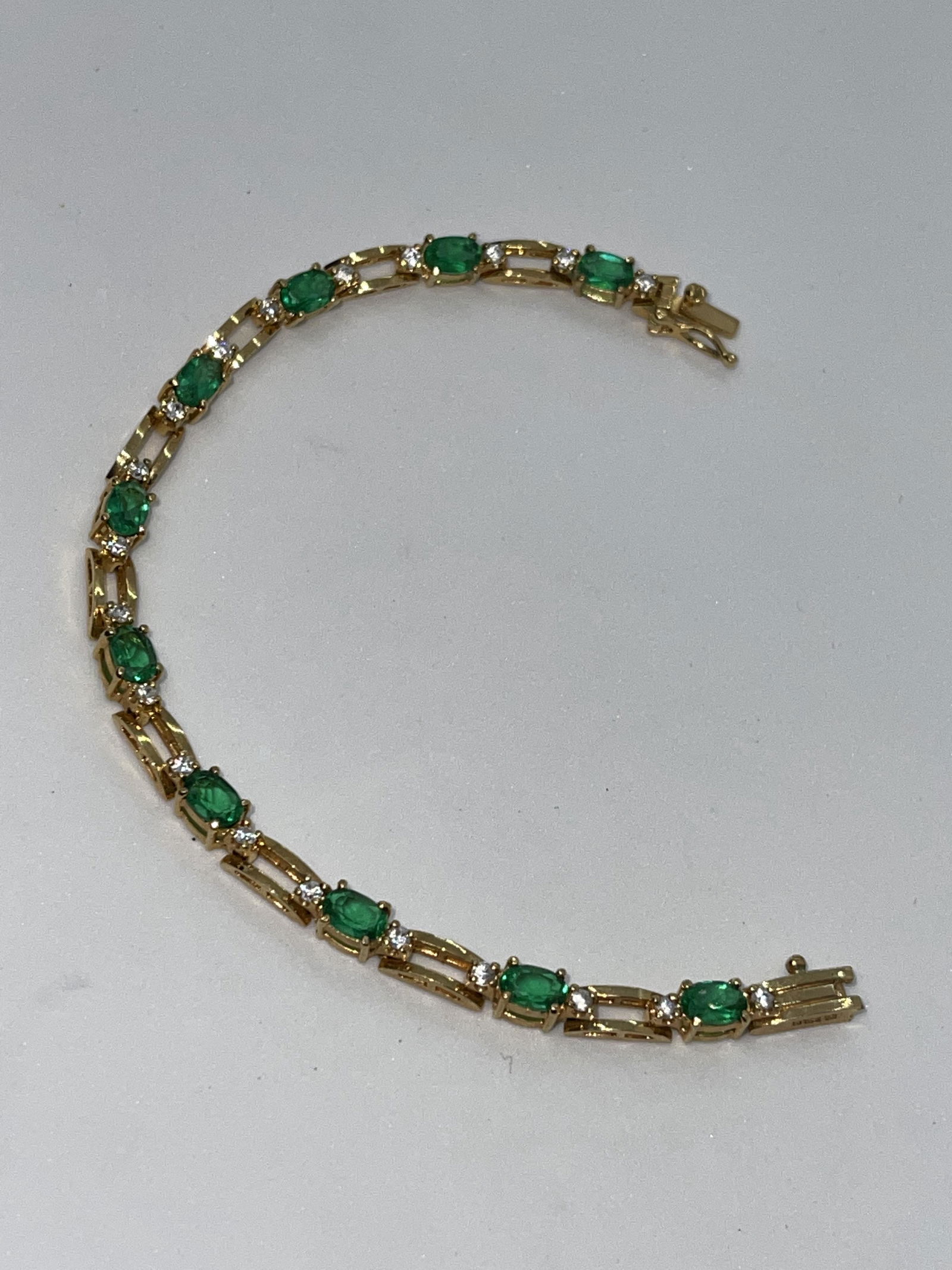 VTG. STERLING SILVER 2.50 TCW GREEN/WHITE STONES (1 of 3)