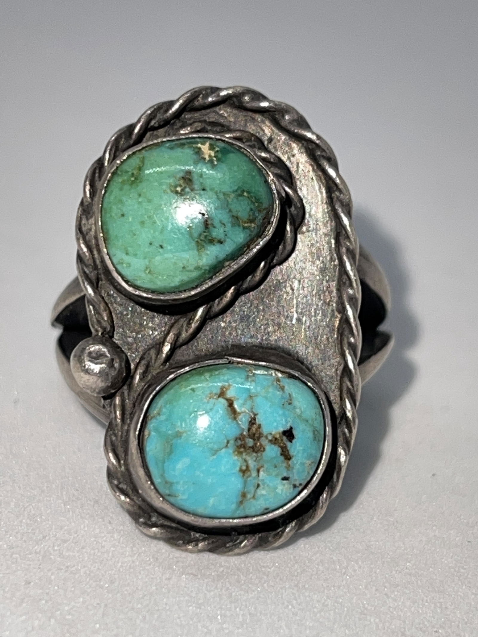 NATIVE AMERICAN STERLING TURQUOISE RING SZ 6.5 (1 of 3)