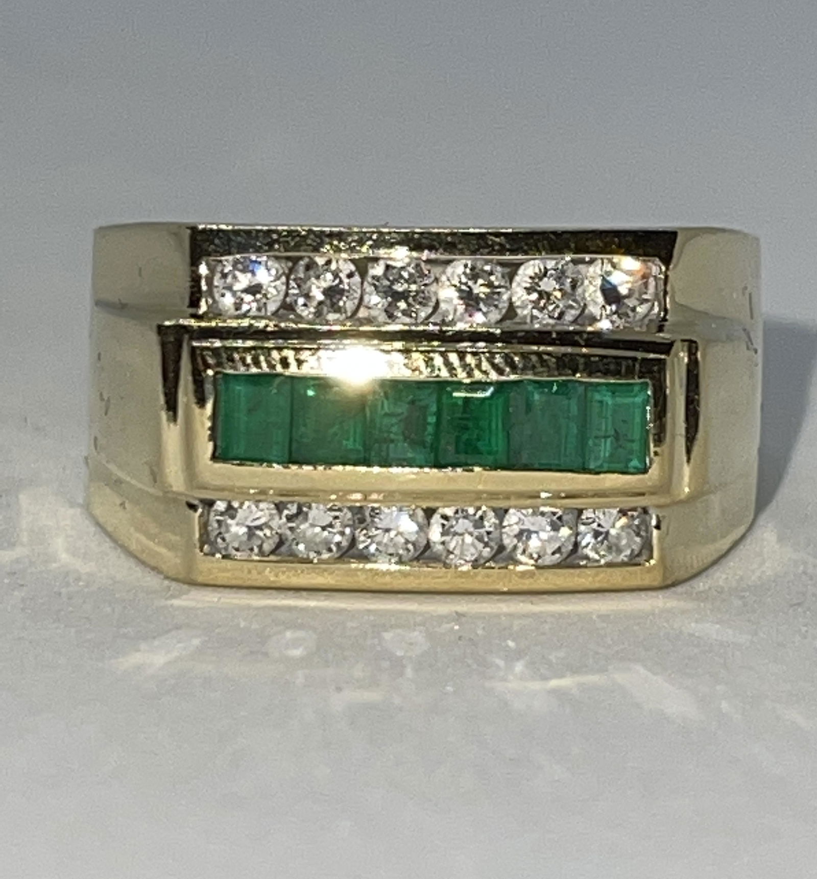 MENS 14K GOLD 1.50 TCW SI1,G DIAMONDS/EMEARLDS RING (1 of 5)