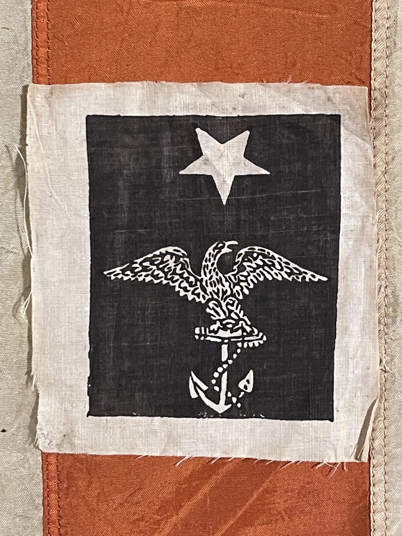 RARE CIVIL WAR USMC MARINE CORPS SLEEVE PATCH: RARE CIVIL WAR USMC MARINE CORPS SLEEVE PATCH. IN GOOD OVERALL SHAPE AND CONDITION. A GREAT FIND AND AN EXCELLENT ADDITION TO YOUR COLLECTION.