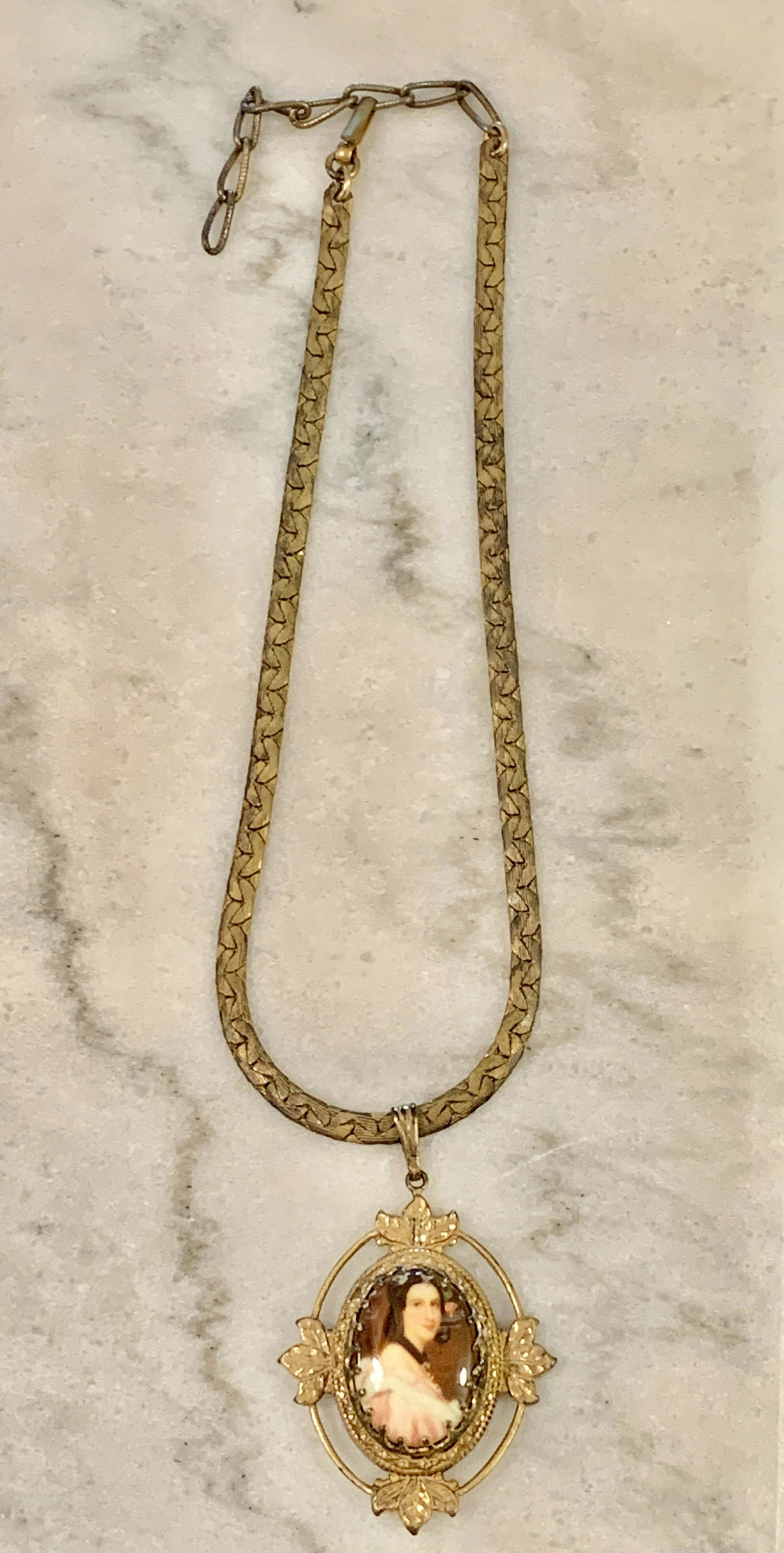 MIRIAM HASKELL VICTORIAN STYLE COCKTAIL NECKLACE (1 of 7)