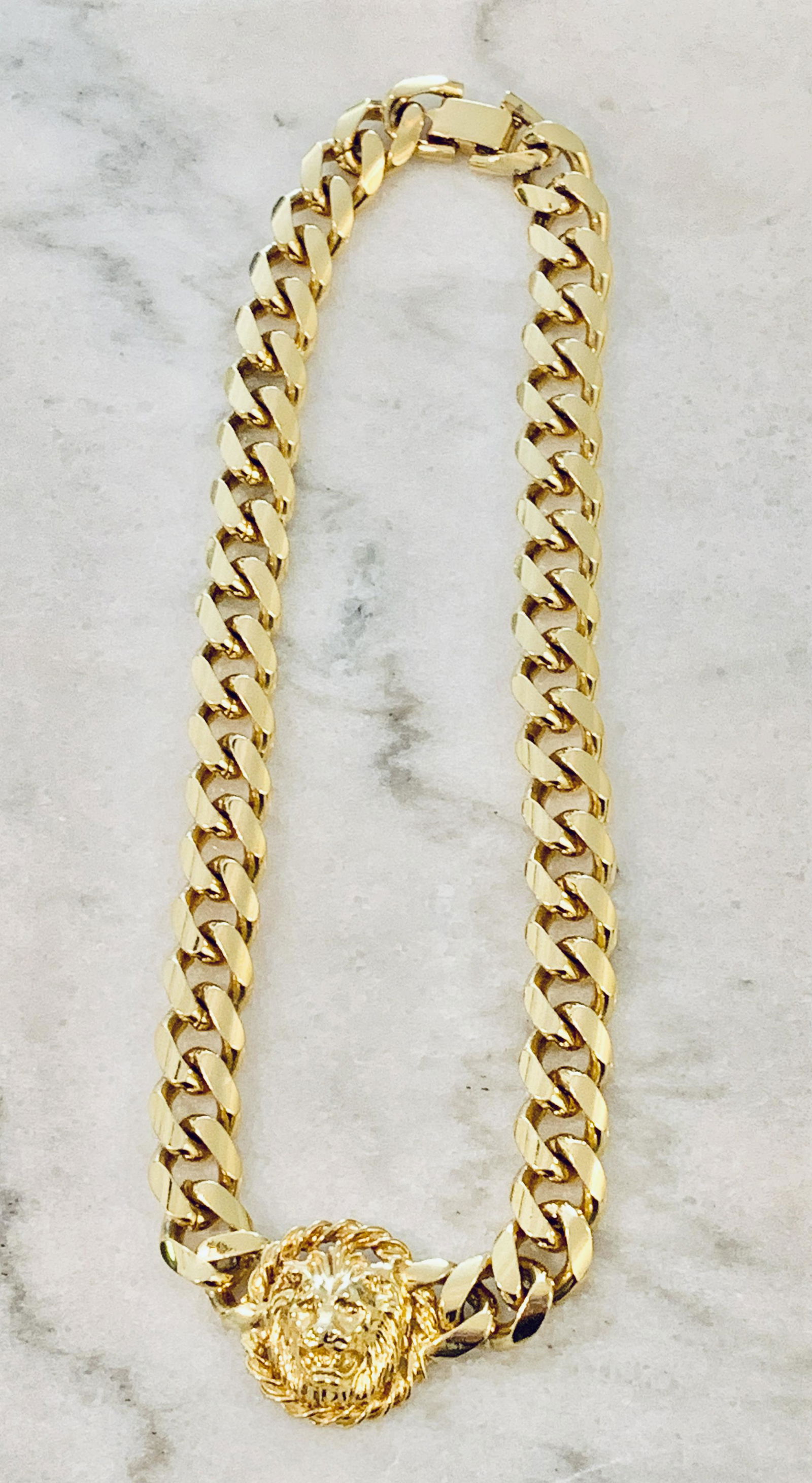 VERSACE STYLE UNISEX LION MOTIF NECKLACE (1 of 4)