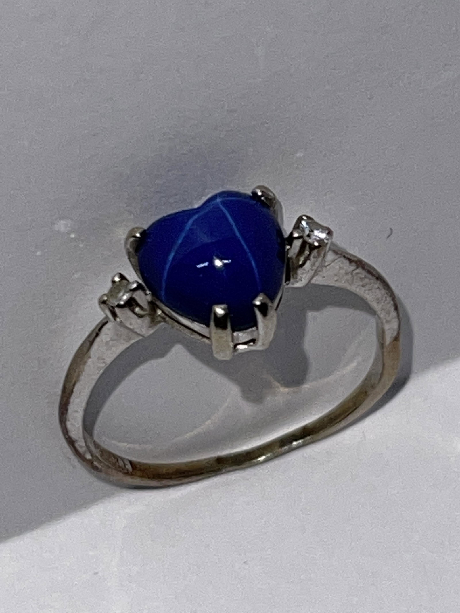 14K GOLD 3/4 CT HEART STAR SAPPHIRE & DIAMONDS RING (1 of 3)