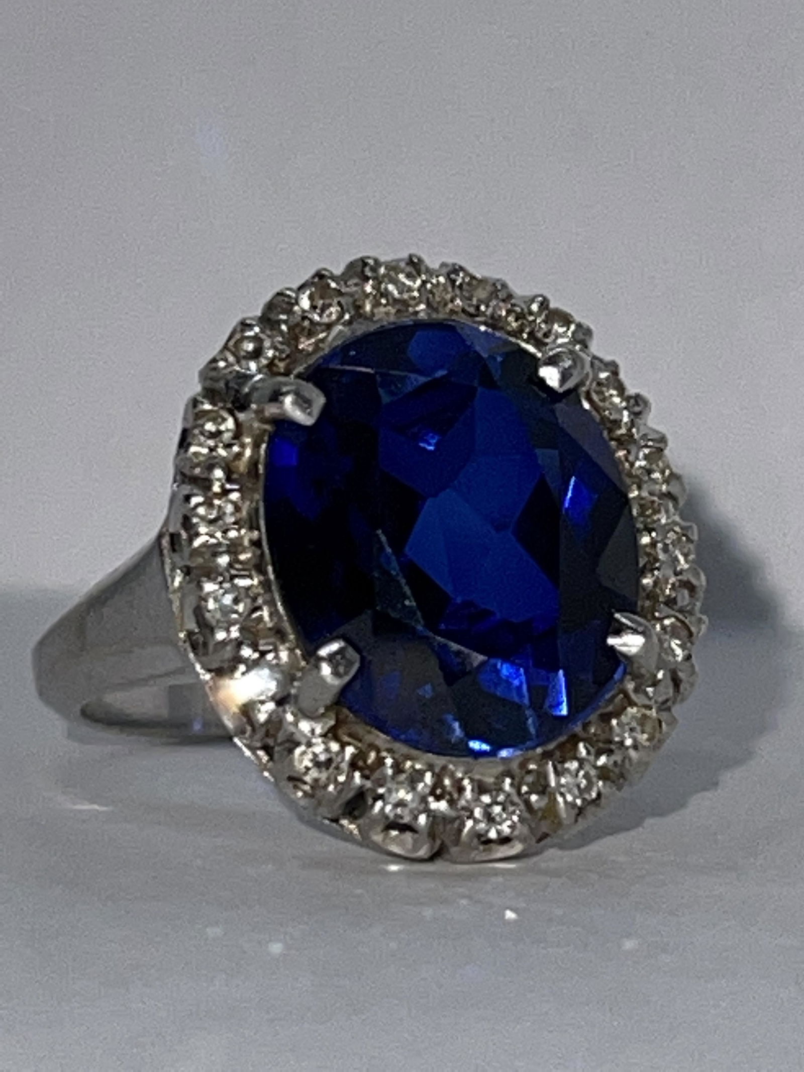 14K GOLD 5 CT SAPPHIRE & DIAMONDS COCKTAIL RING SZ 7 (1 of 4)