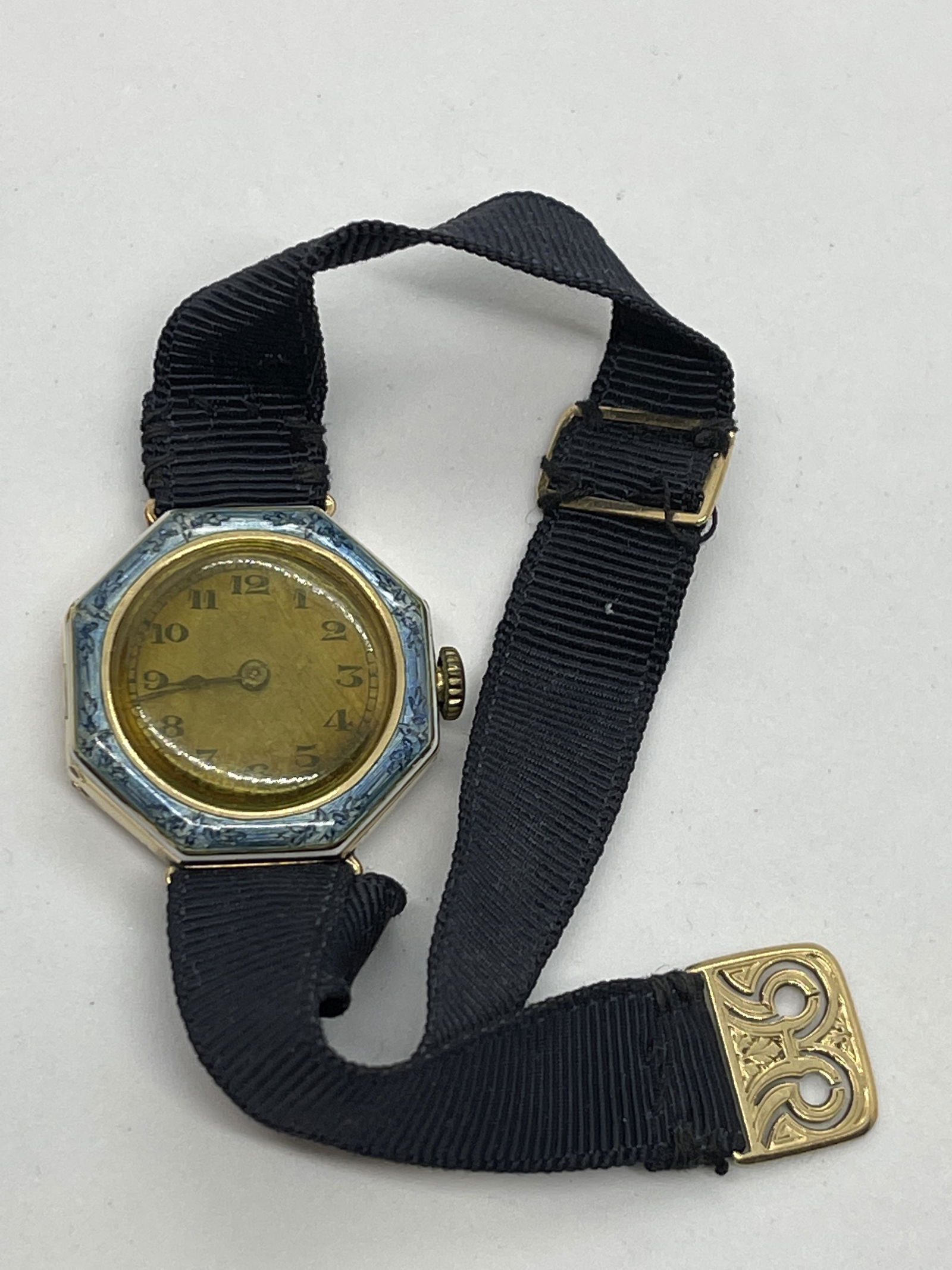 ART DECO 14K GOLD ENAMEL LADIES WATCH: ART DECO 14K GOLD ENAMEL LADIES WATCH. IN MINT OVERALL SHAPE AND CONDITION. WATCH DOES RUN AND KEEPS TIME. WINDS AND TICKS PERFECTLY. PLEASE VIEW ALL DETAILED PICTURES. A GREAT FIND AND AN EXCELLENT A